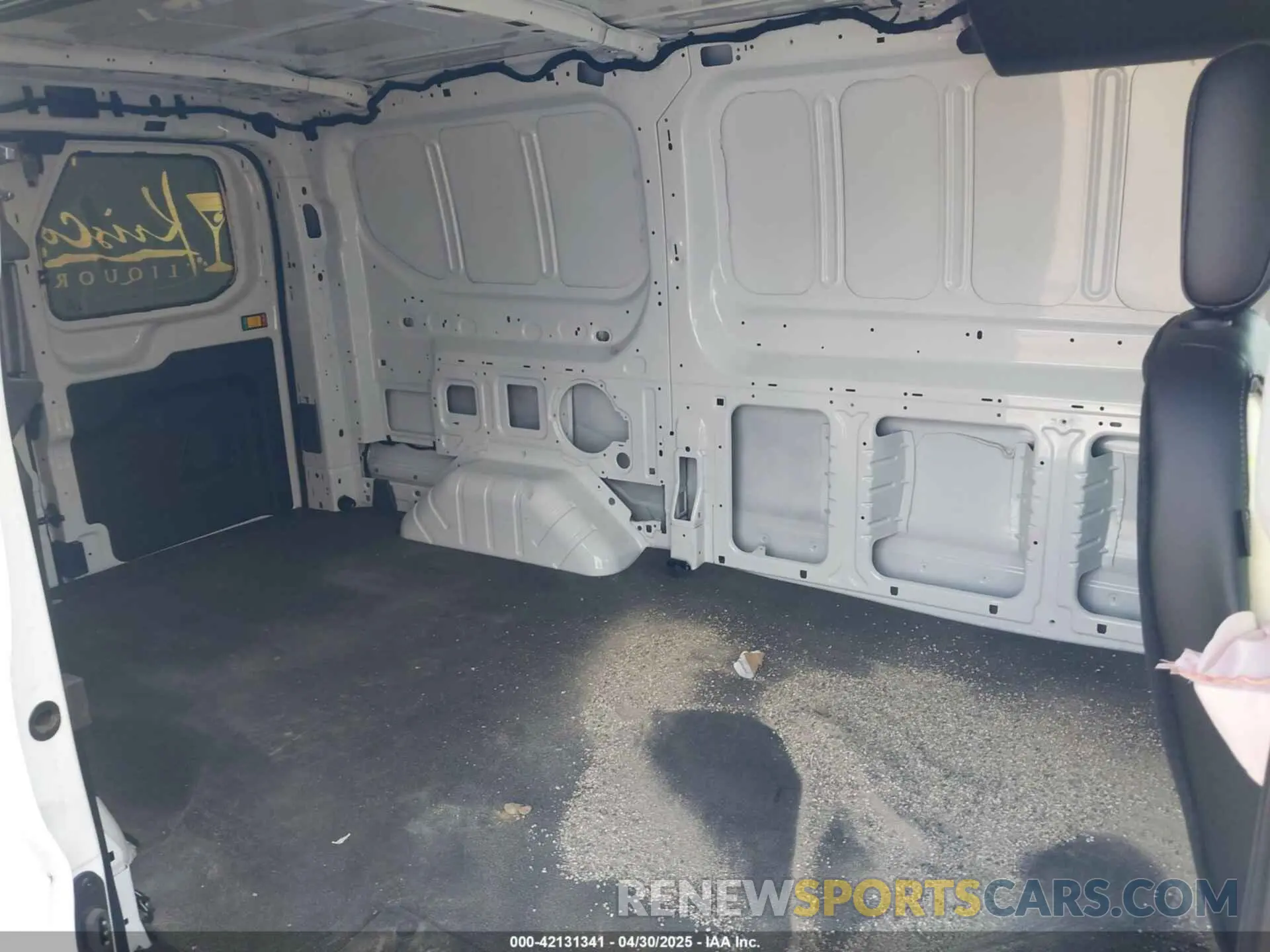 8 Photograph of a damaged car 1FTYE1Y84RKA02808 FORD TRANSIT-150 2024