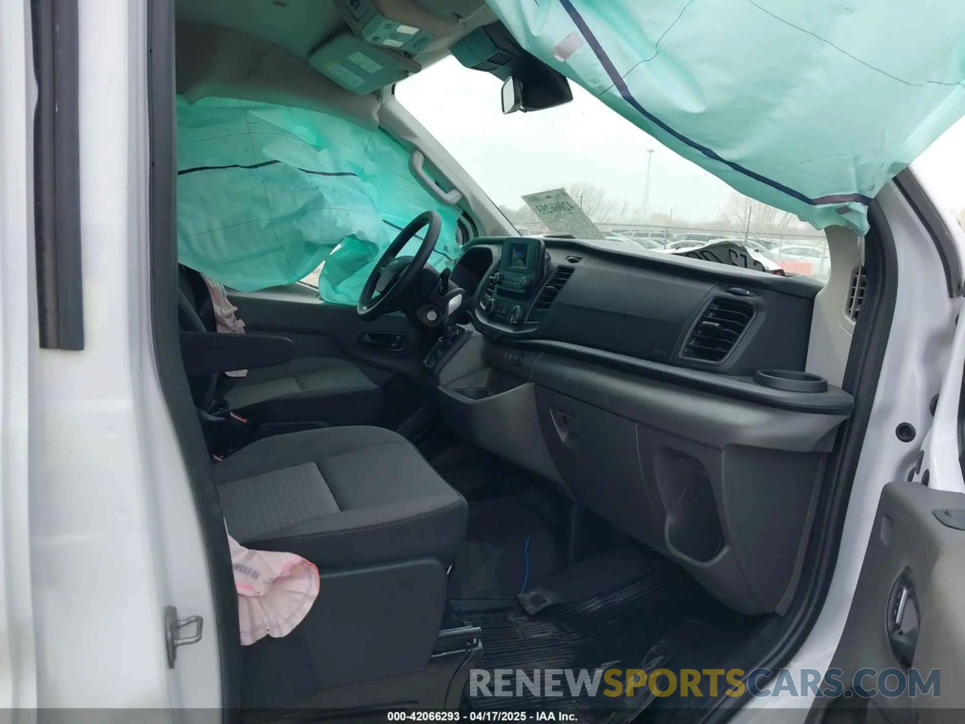 5 Фотография поврежденного автомобиля 1FTYE2Y82RKA51267 FORD TRANSIT-150 2024