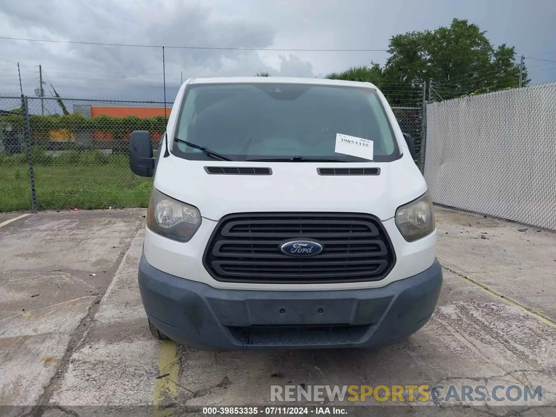 12 Photograph of a damaged car 1FTYE1ZM3HKA86405 FORD TRANSIT 2017