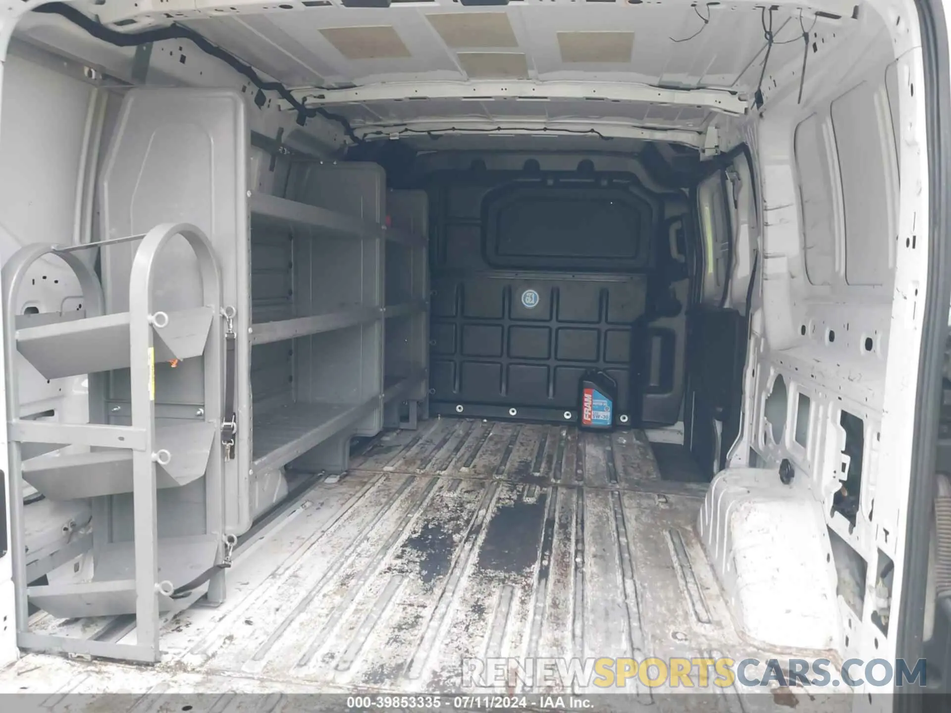 8 Photograph of a damaged car 1FTYE1ZM3HKA86405 FORD TRANSIT 2017