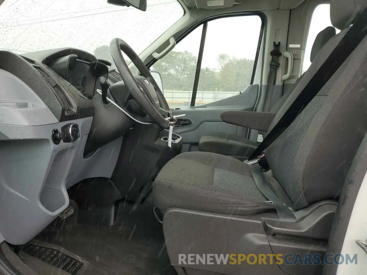 7 Фотография поврежденного автомобиля 1FBAX2CM1KKA00739 FORD TRANSIT 2019