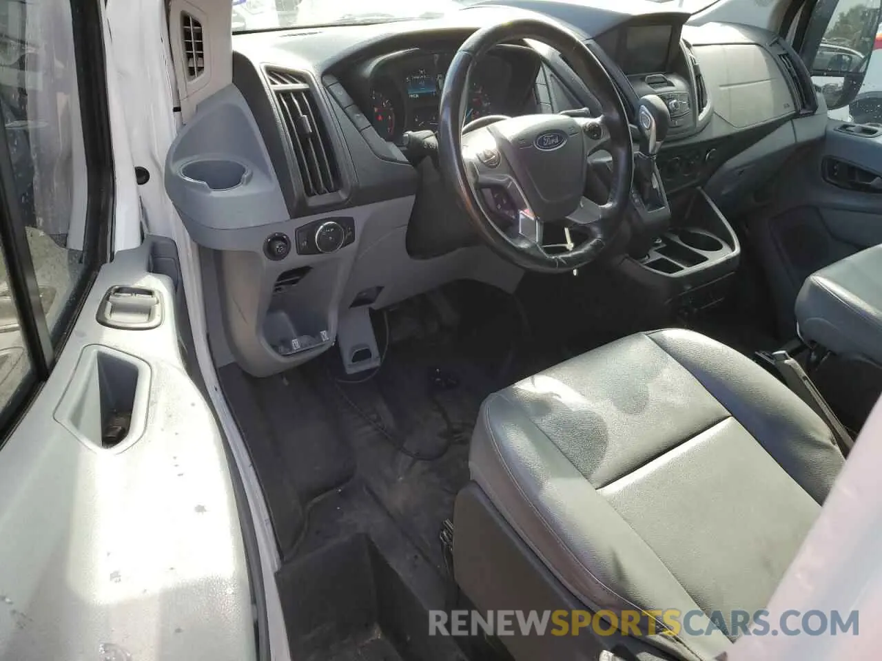 8 Фотография поврежденного автомобиля 1FBZX2YG1KKB55622 FORD TRANSIT 2019