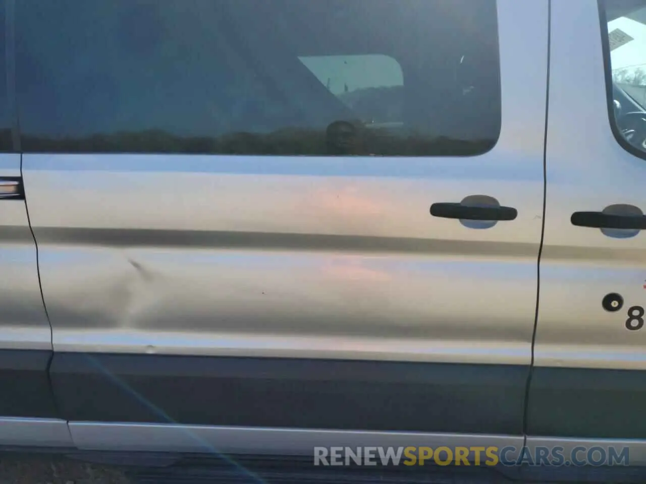 11 Photograph of a damaged car 1FBZX2YM5KKA70790 FORD TRANSIT 2019