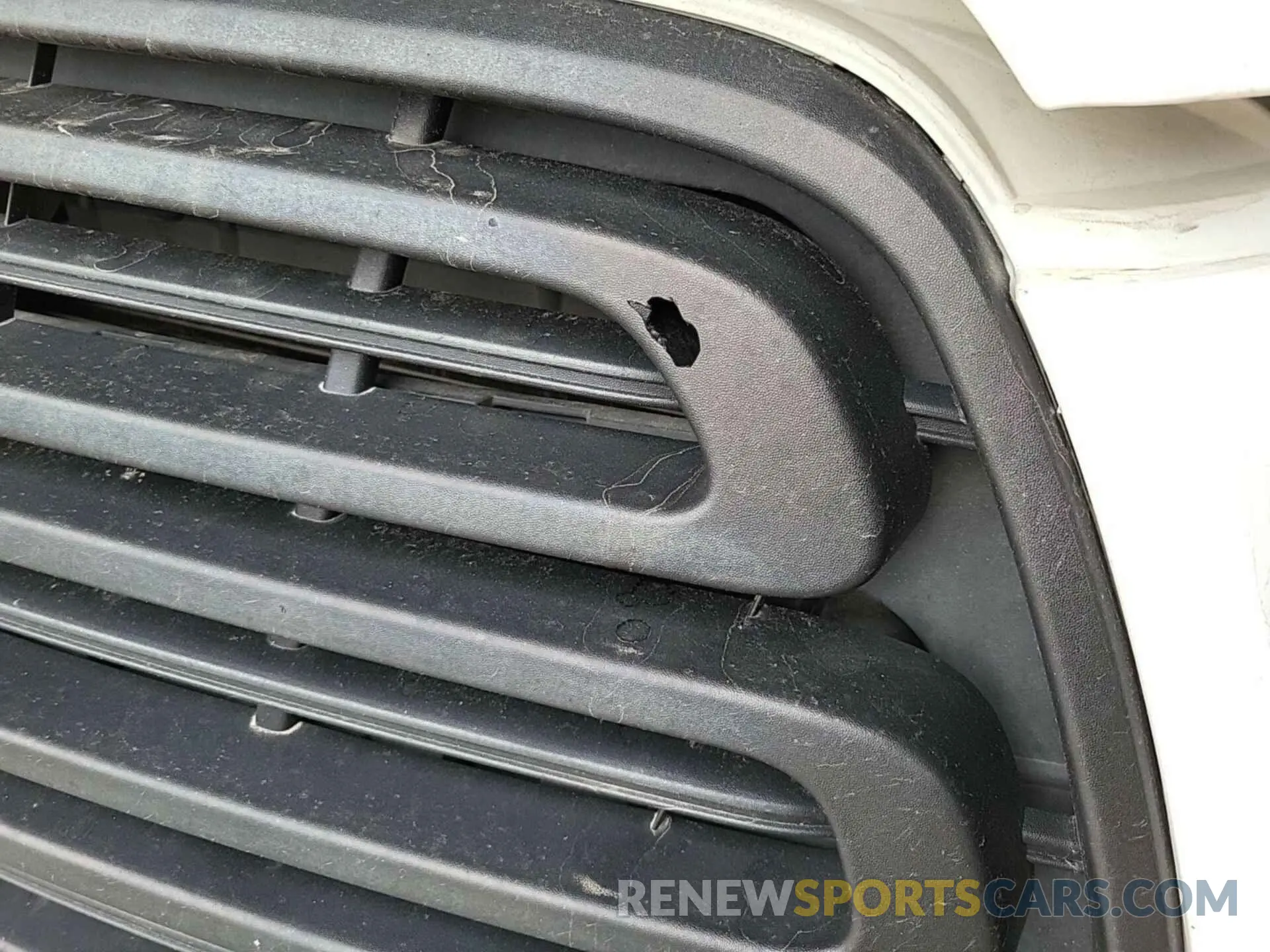16 Photograph of a damaged car 1FTBF4XV4KKB04661 FORD TRANSIT 2019