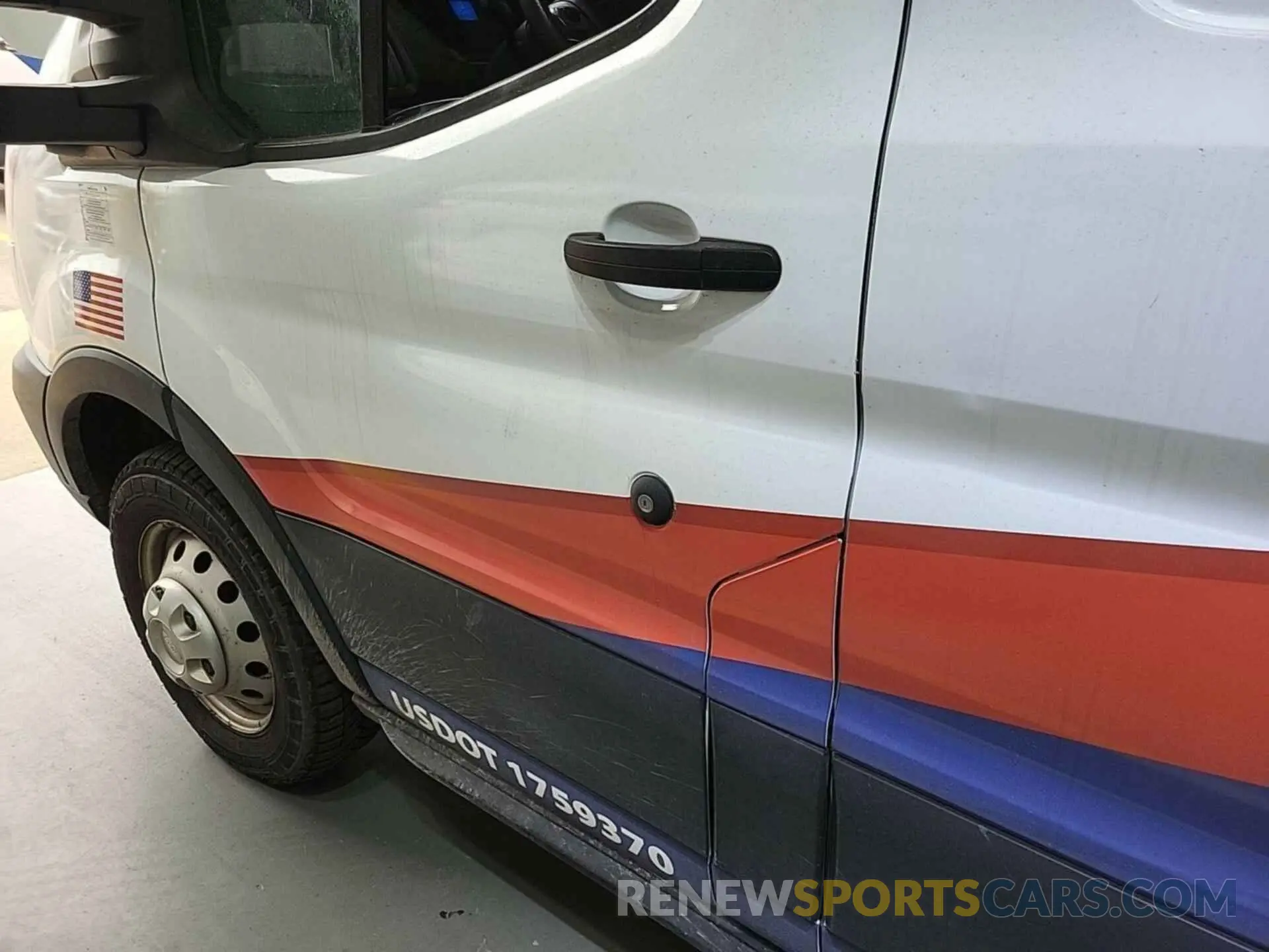 22 Photograph of a damaged car 1FTBF4XV4KKB04661 FORD TRANSIT 2019