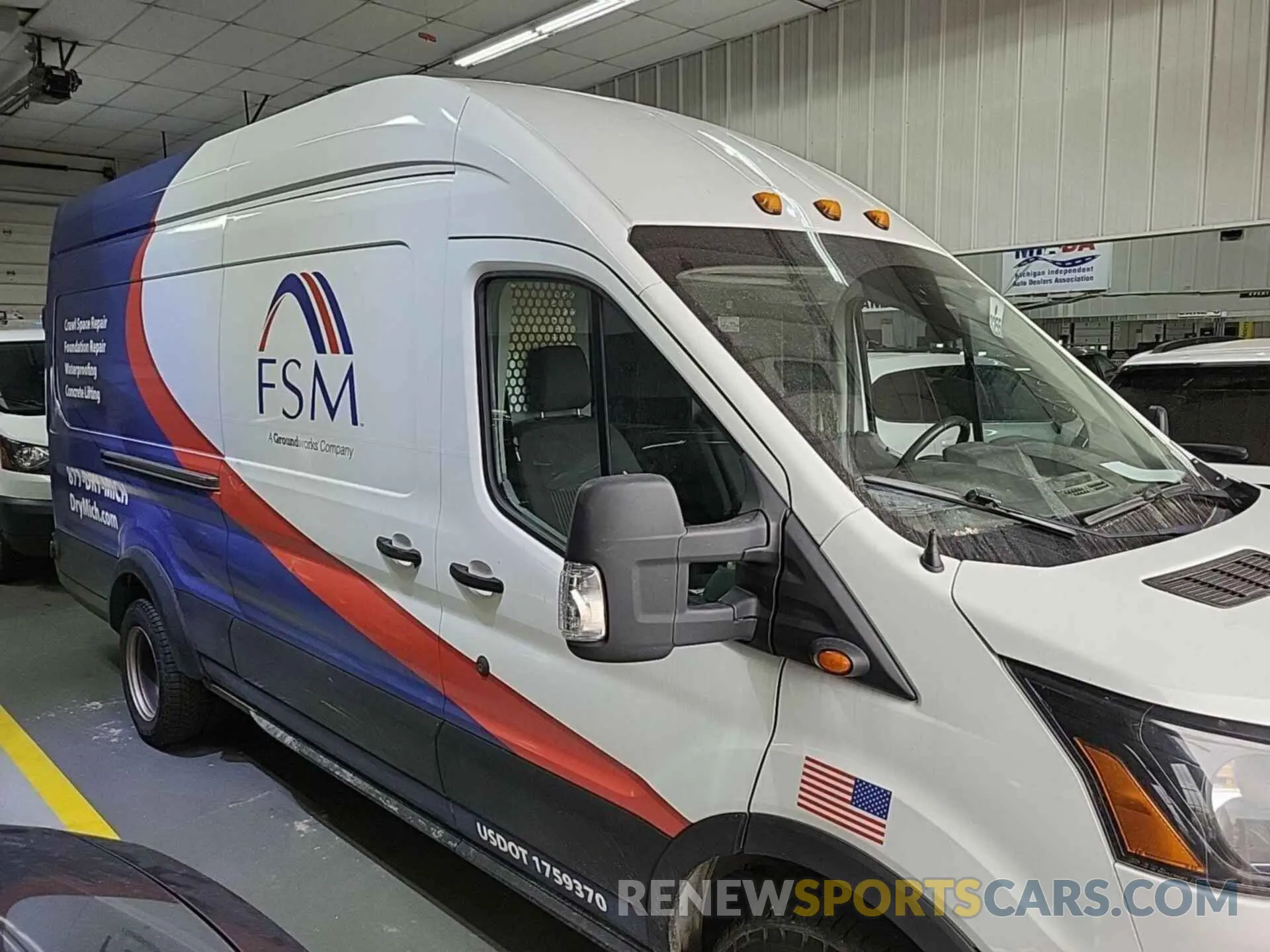 27 Photograph of a damaged car 1FTBF4XV4KKB04661 FORD TRANSIT 2019