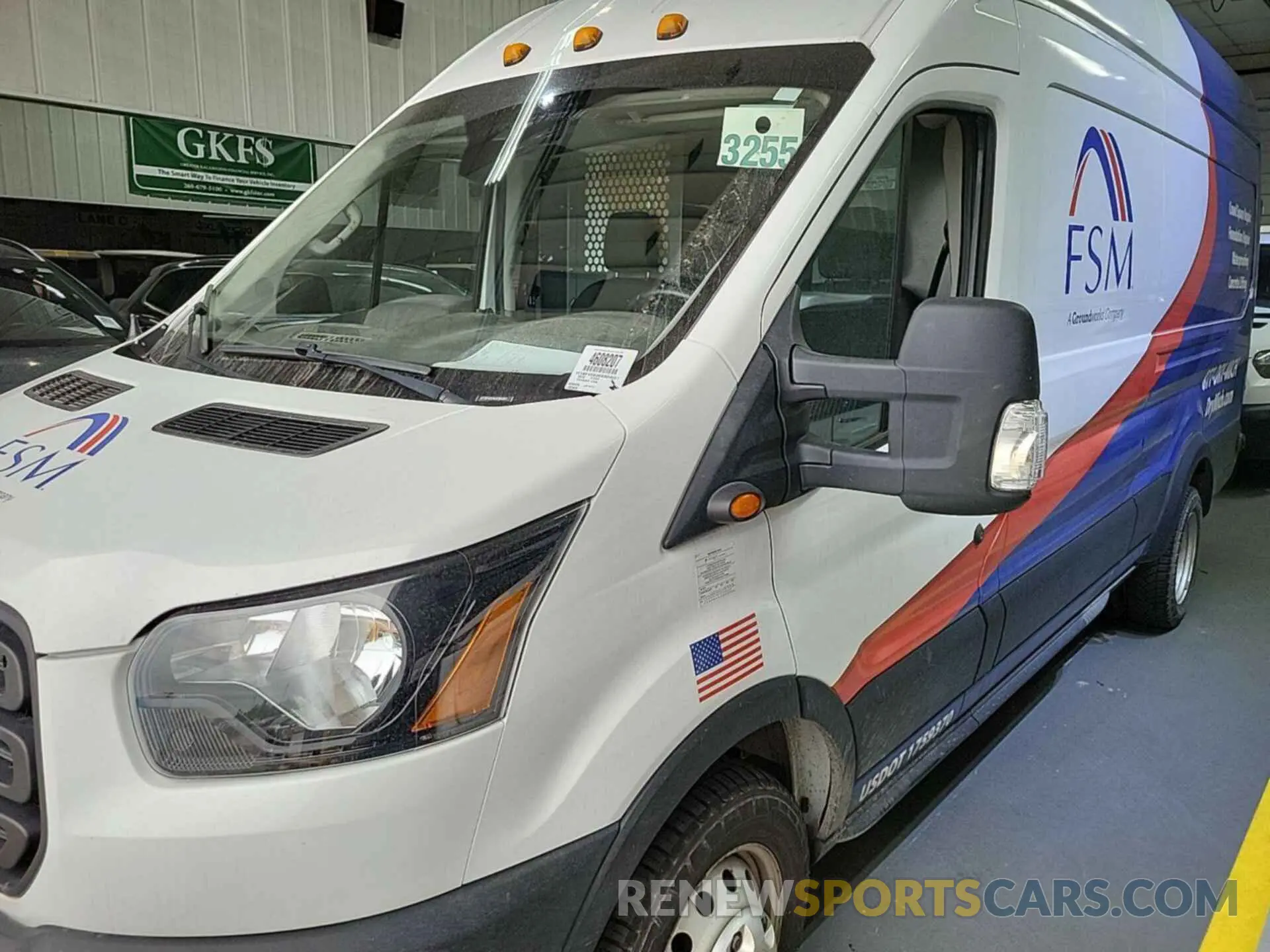 29 Photograph of a damaged car 1FTBF4XV4KKB04661 FORD TRANSIT 2019