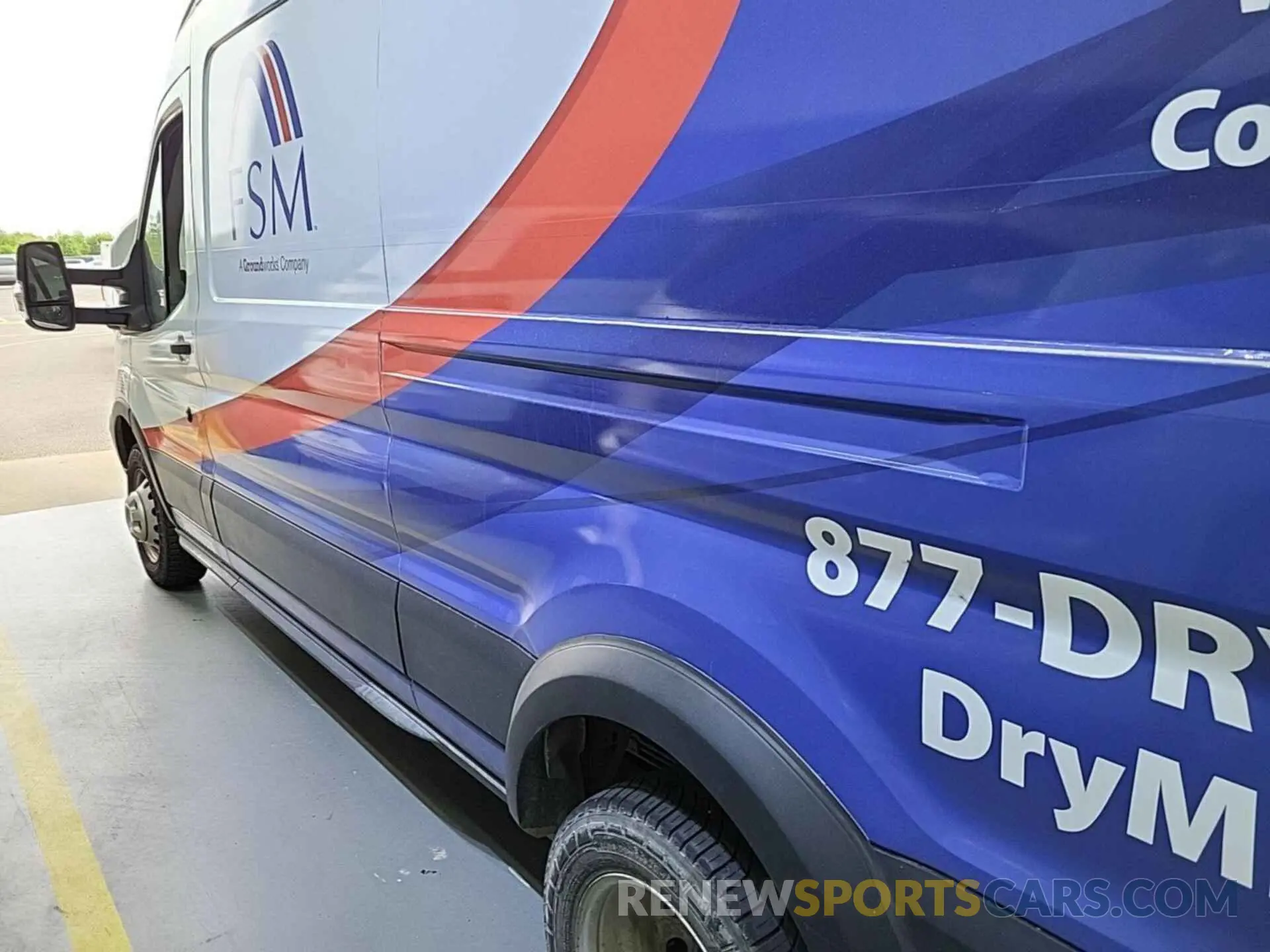 35 Photograph of a damaged car 1FTBF4XV4KKB04661 FORD TRANSIT 2019