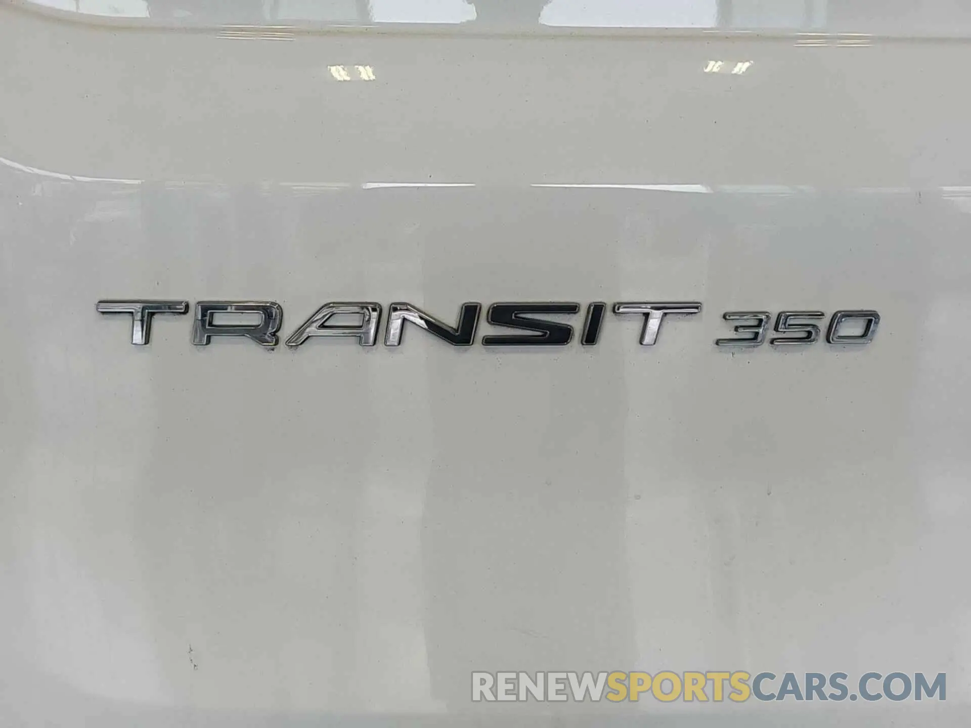 1 Photograph of a damaged car 1FTBW3UM8KKA82783 FORD TRANSIT 2019