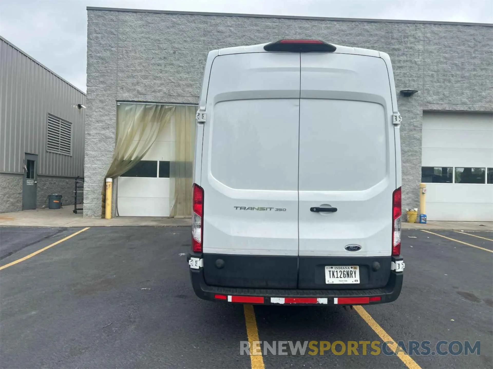 21 Photograph of a damaged car 1FTBW3UM8KKA82783 FORD TRANSIT 2019