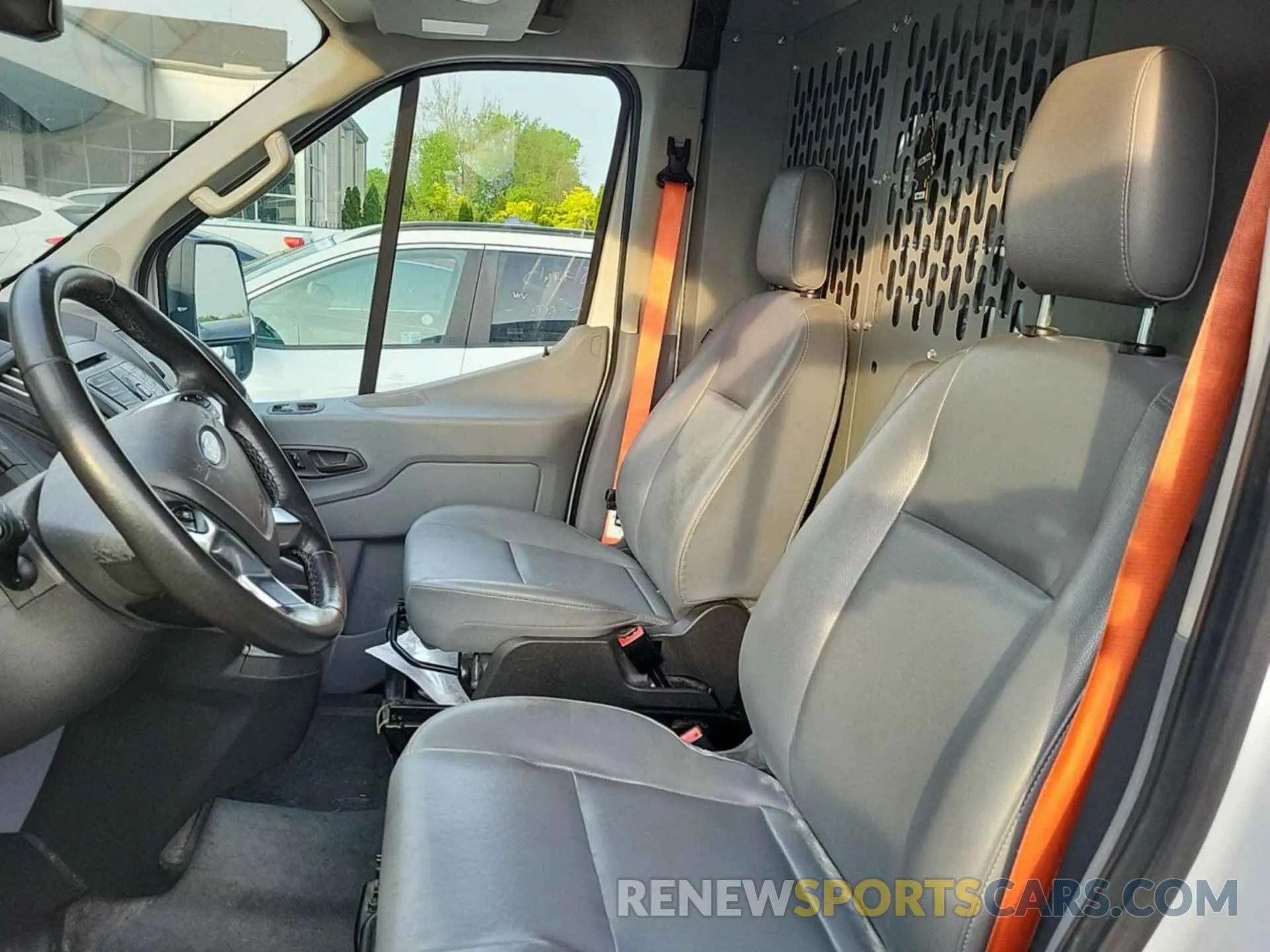 23 Photograph of a damaged car 1FTBW3UM8KKA82783 FORD TRANSIT 2019