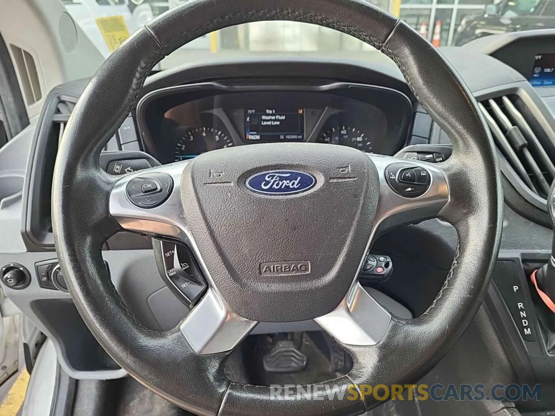 6 Photograph of a damaged car 1FTBW3UM8KKA82783 FORD TRANSIT 2019