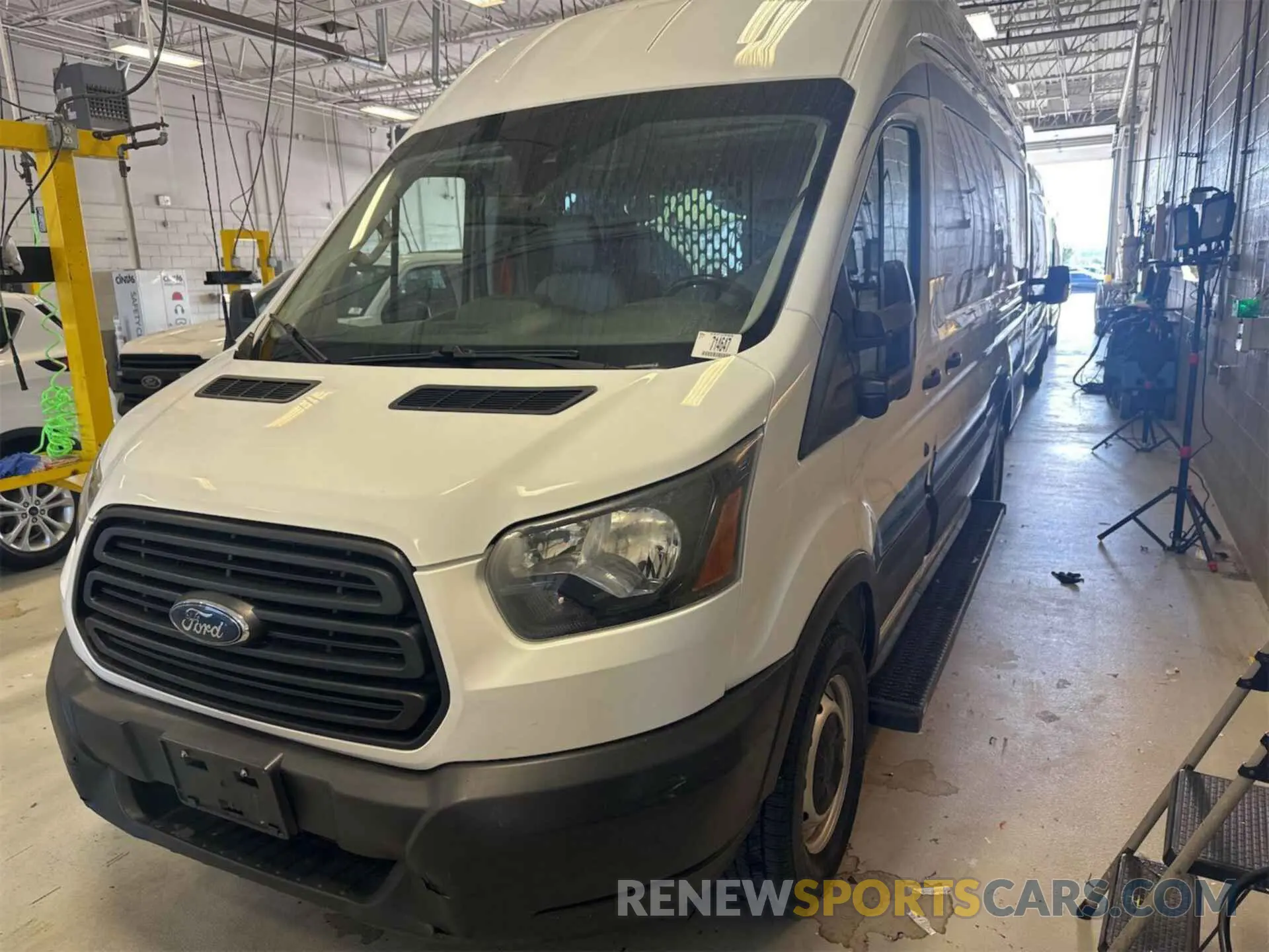 5 Фотография поврежденного автомобиля 1FTBW3UMXKKA82784 FORD TRANSIT 2019