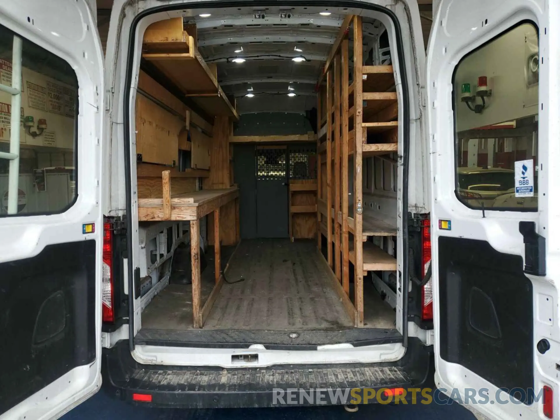 1 Photograph of a damaged car 1FTBW3XG4KKA67980 FORD TRANSIT 2019