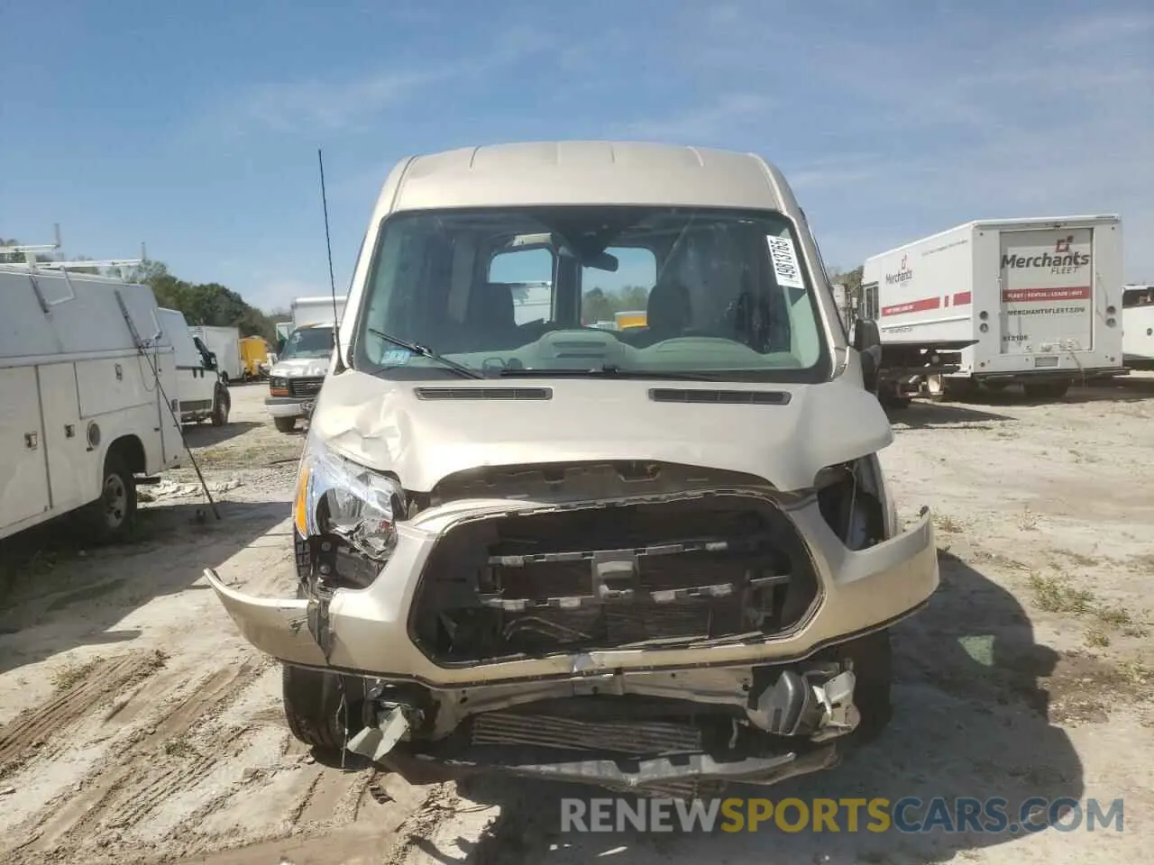 5 Photograph of a damaged car 1FTBW9CG2KKB04159 FORD TRANSIT 2019