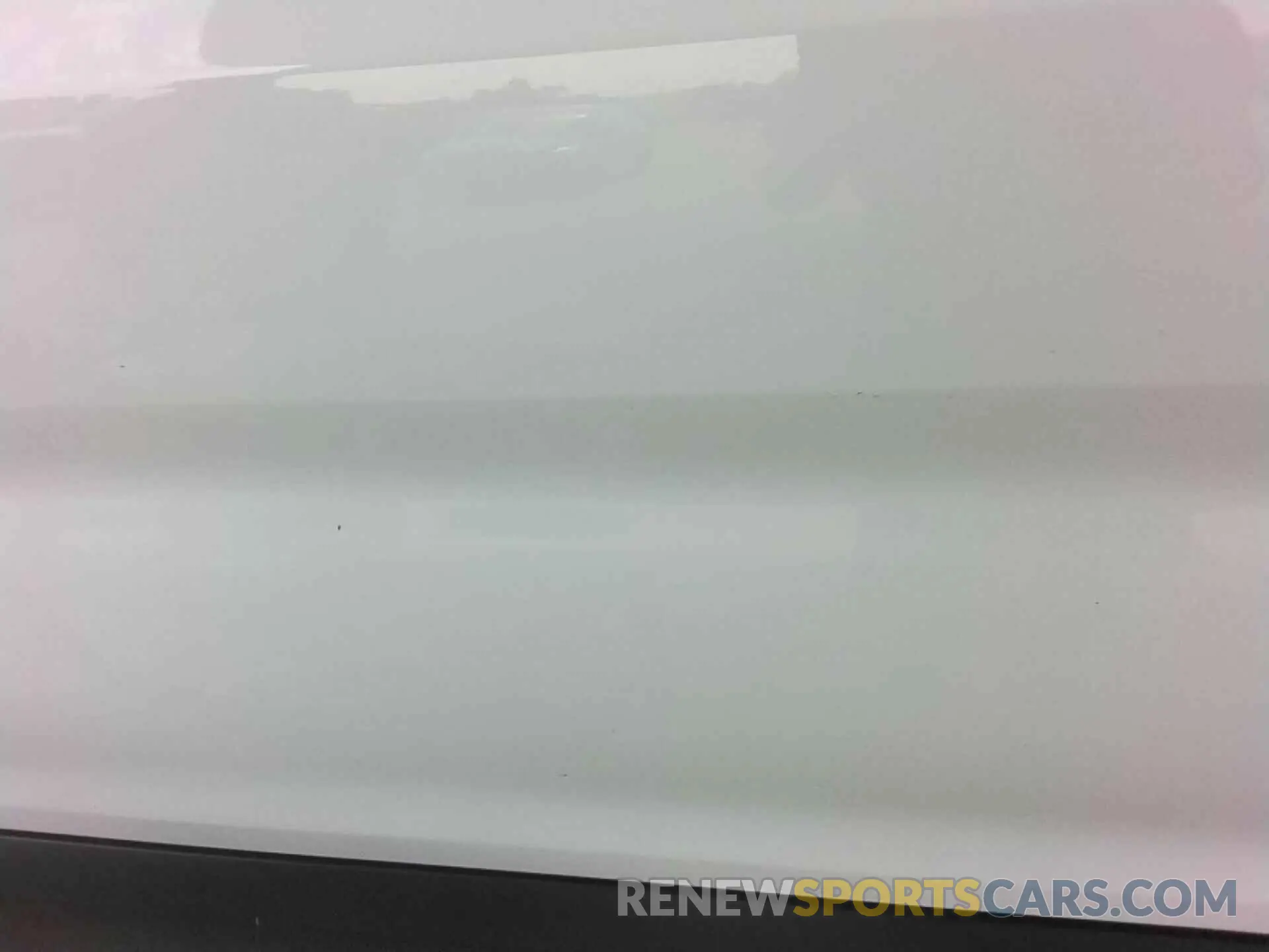 18 Photograph of a damaged car 1FTYE1YM1KKB28322 FORD TRANSIT 2019