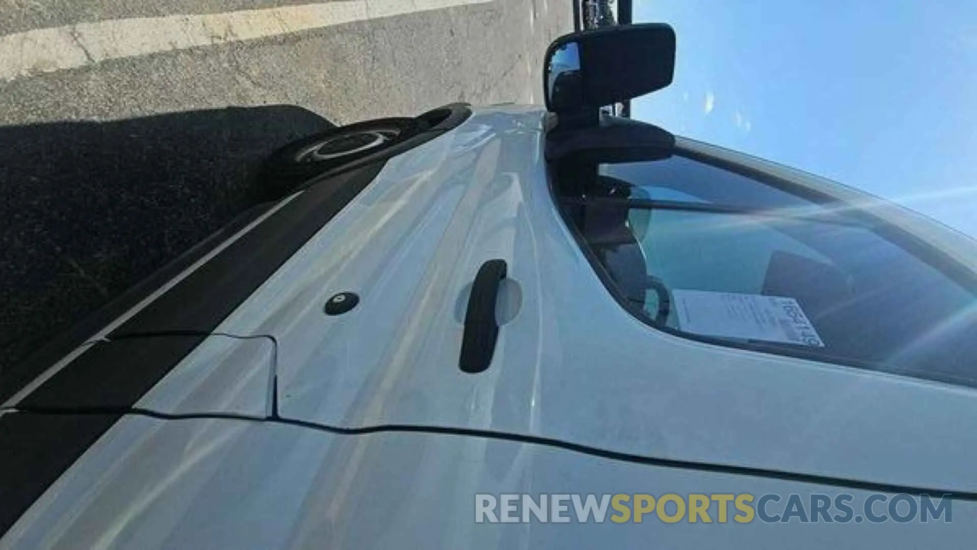 19 Photograph of a damaged car 1FTYE1YM2KKB31911 FORD TRANSIT 2019