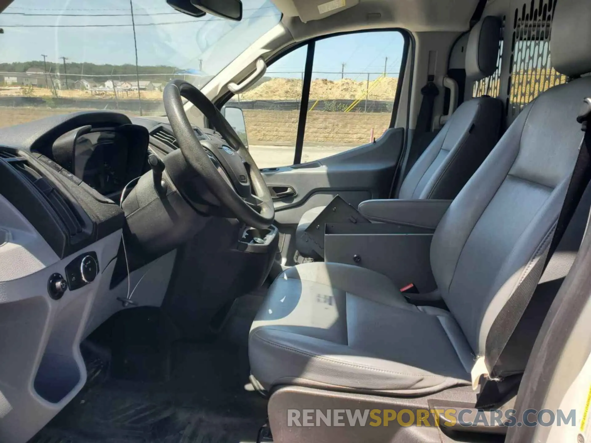 20 Фотография поврежденного автомобиля 1FTYE1YM4KKB31957 FORD TRANSIT 2019