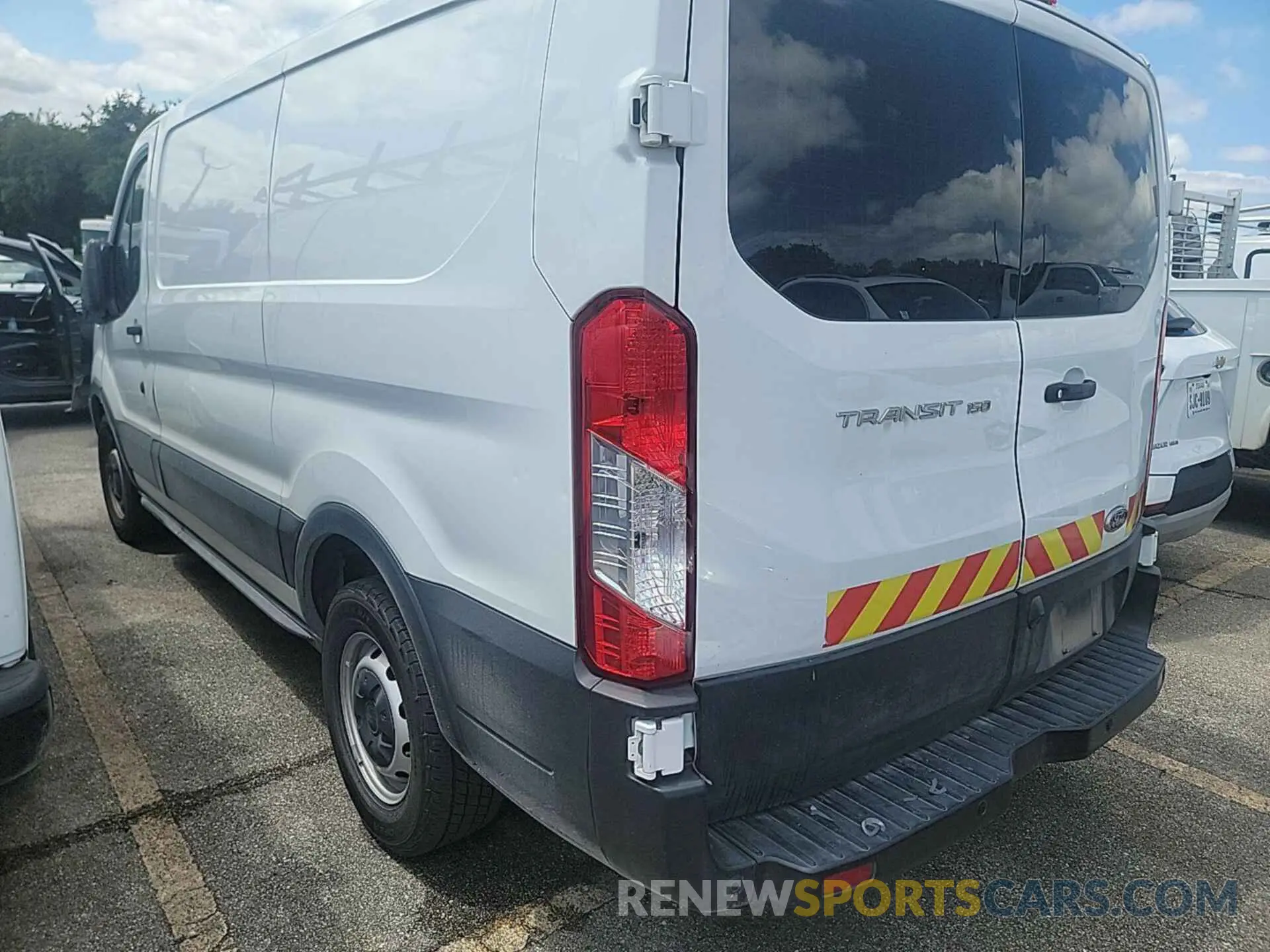 26 Фотография поврежденного автомобиля 1FTYE1YM4KKB31957 FORD TRANSIT 2019