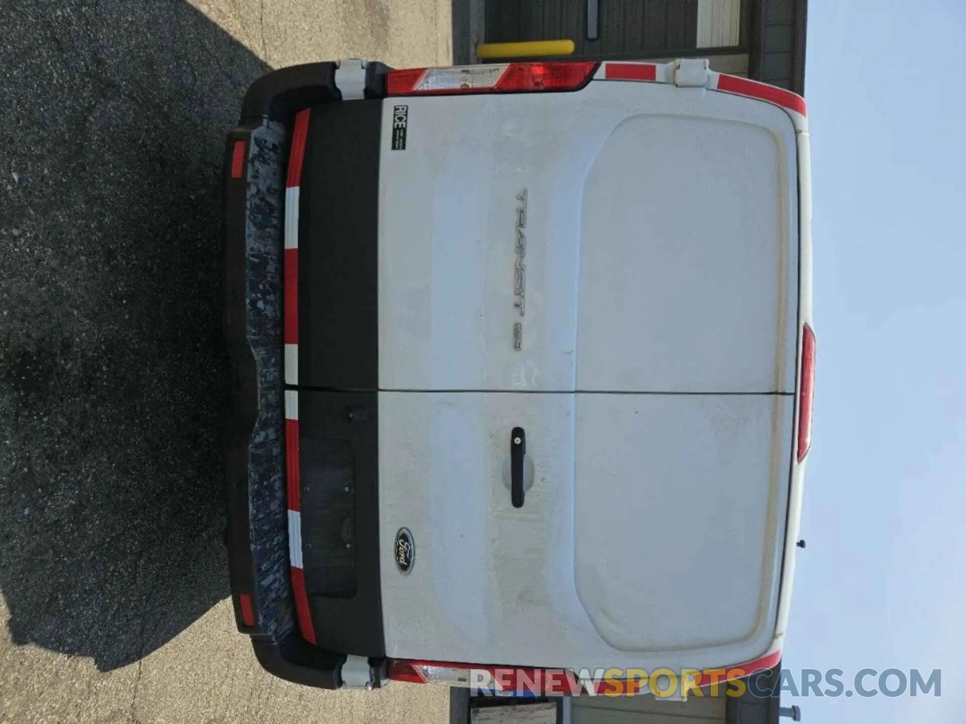 22 Photograph of a damaged car 1FTYE1YM6KKA40835 FORD TRANSIT 2019