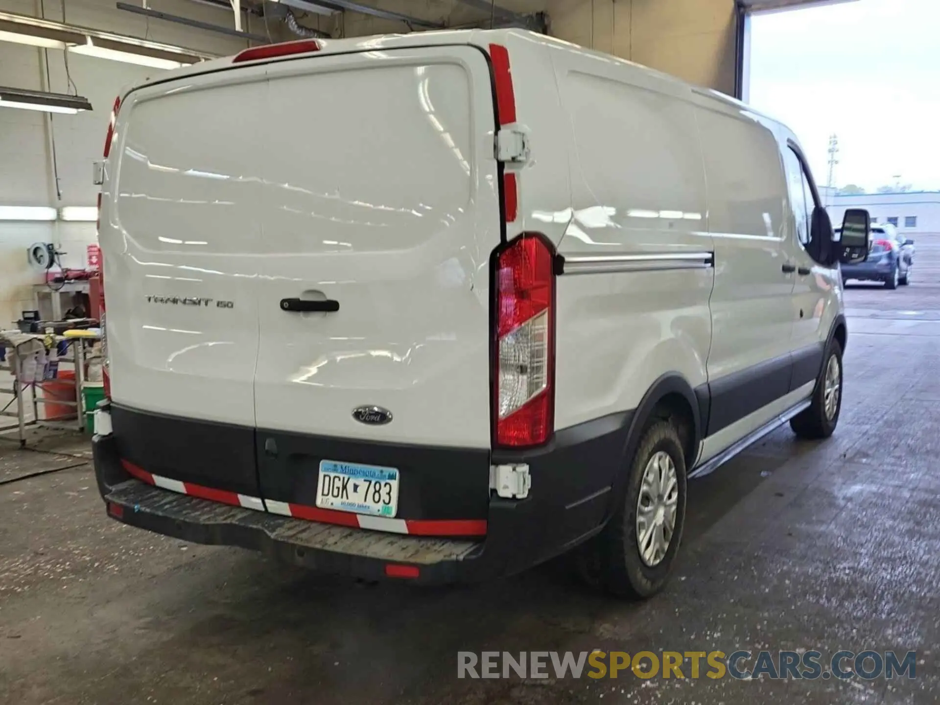 10 Photograph of a damaged car 1FTYE1YM9KKA80360 FORD TRANSIT 2019