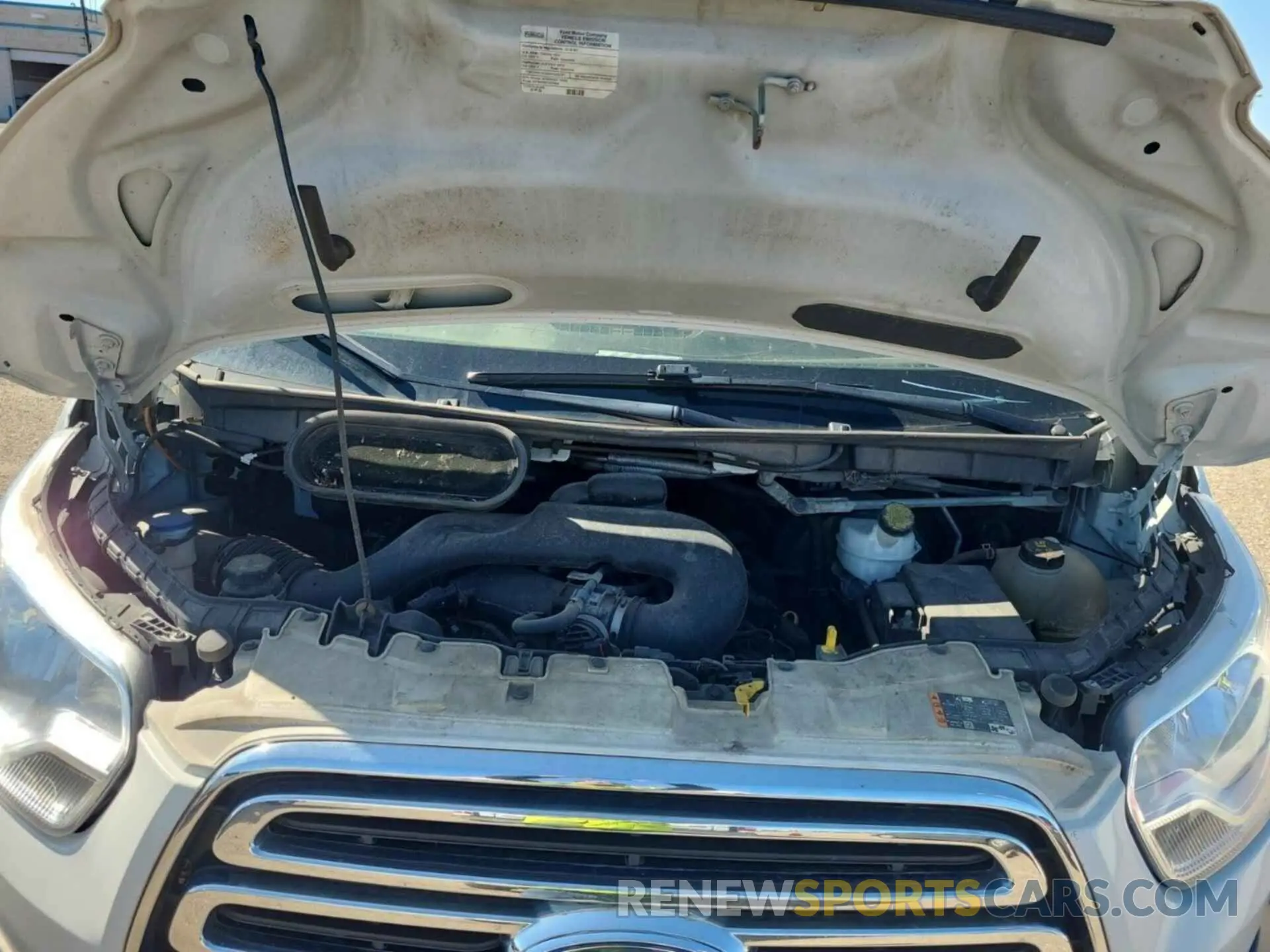 16 Photograph of a damaged car 1FTYE1YM9KKA80360 FORD TRANSIT 2019