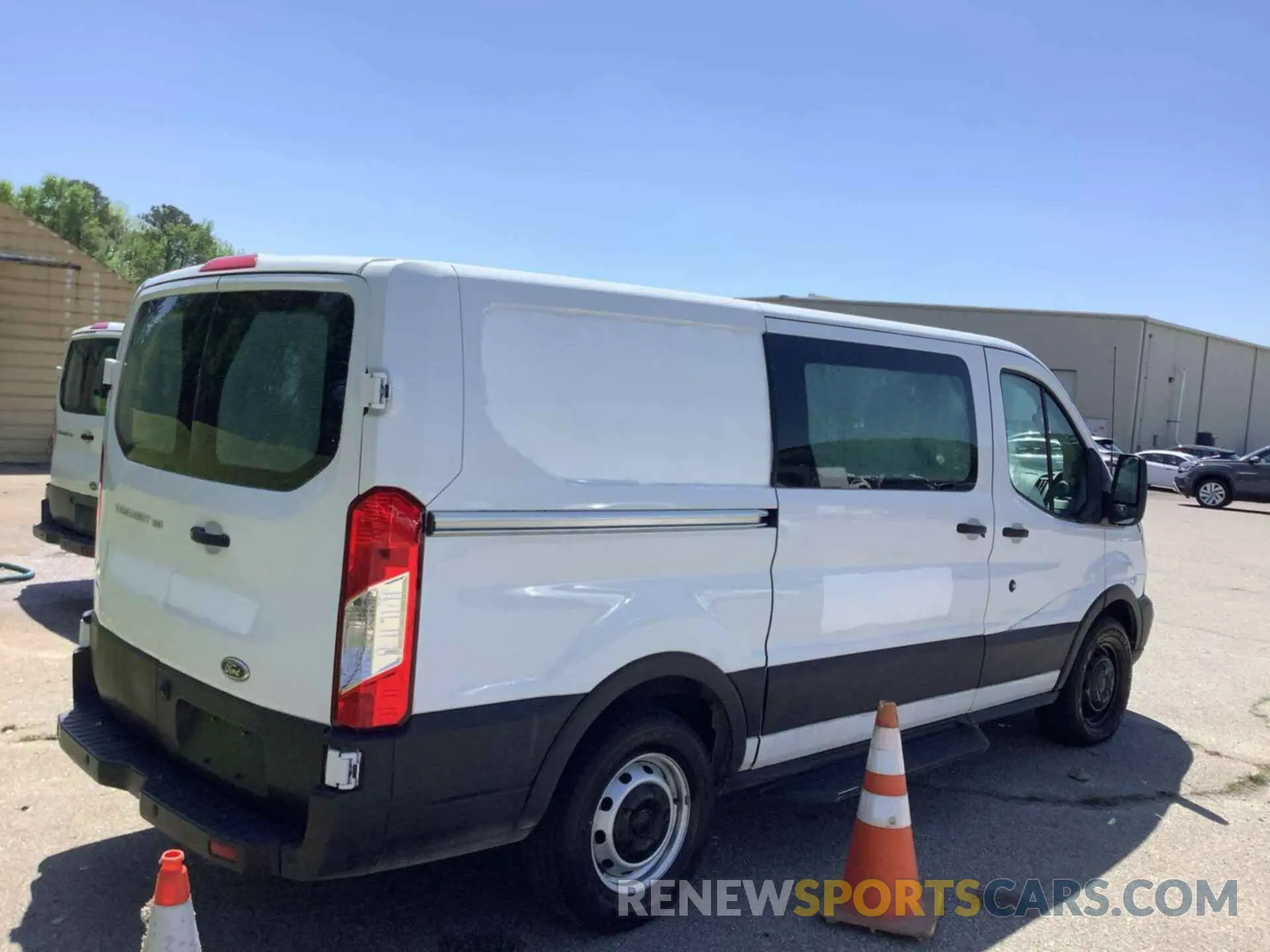 6 Photograph of a damaged car 1FTYE1YMXKKB31896 FORD TRANSIT 2019