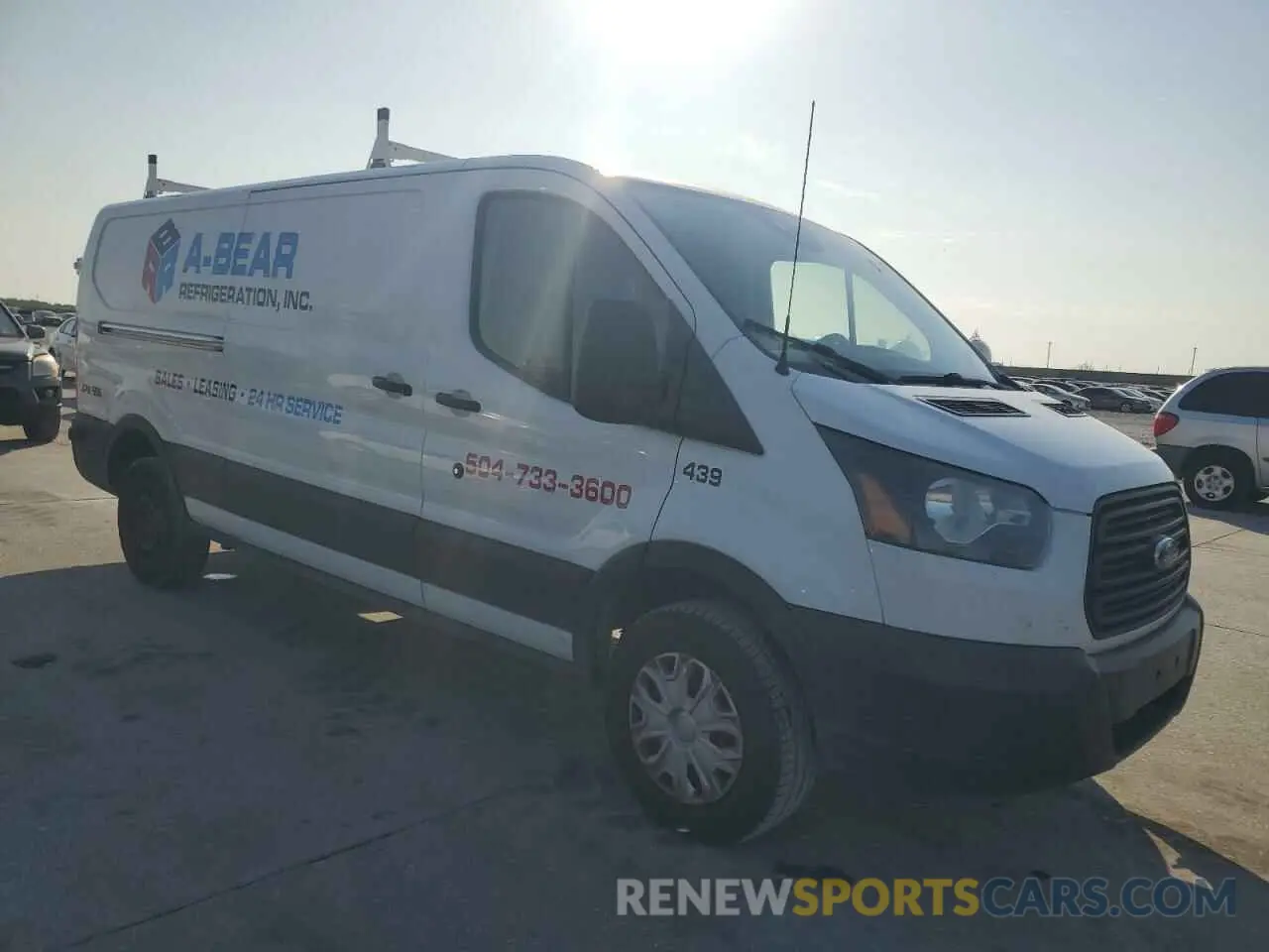 4 Фотография поврежденного автомобиля 1FTYE2YM1KKB15026 FORD TRANSIT 2019