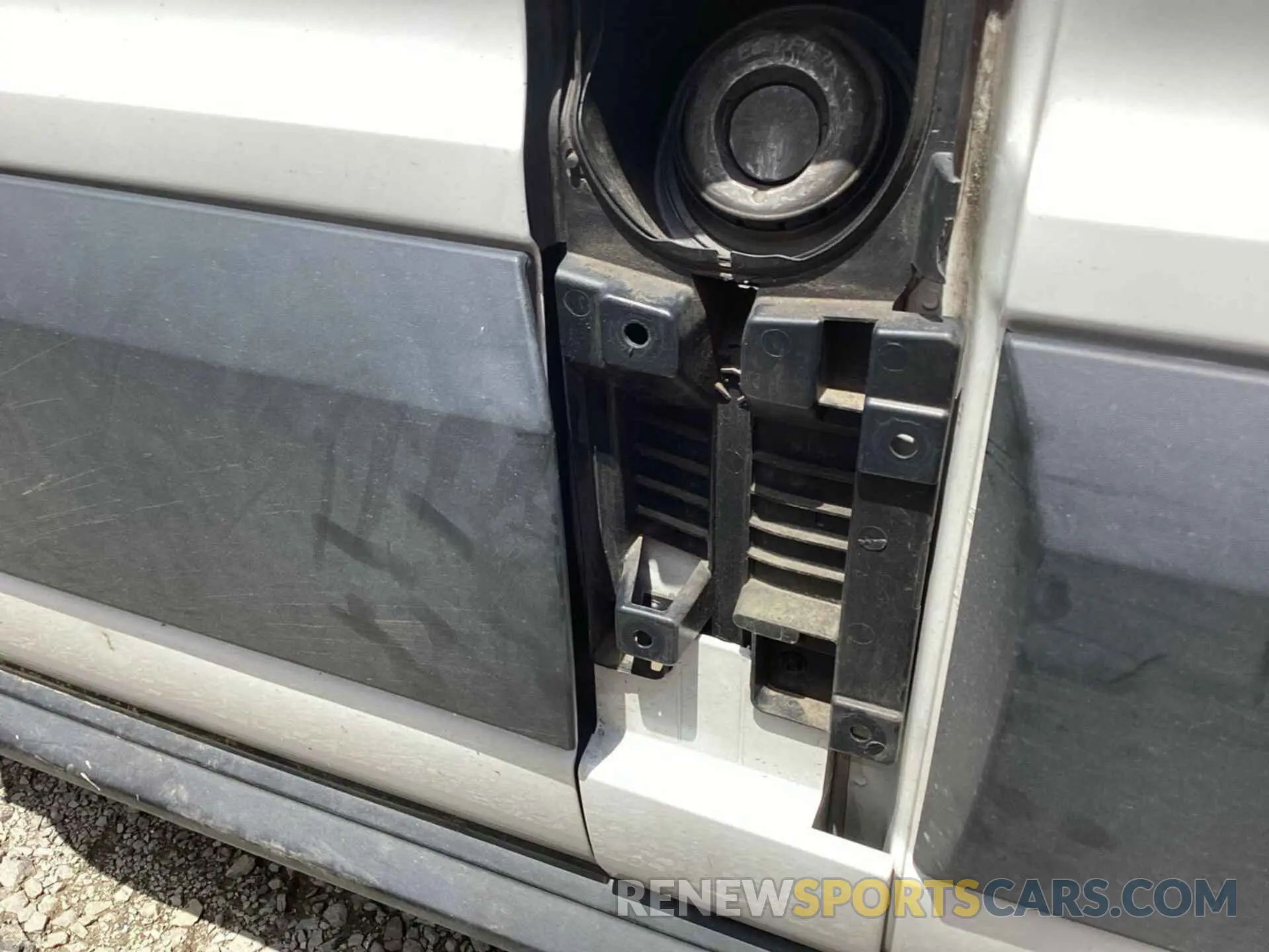 10 Photograph of a damaged car 1FTYR1CM2KKB07393 FORD TRANSIT 2019