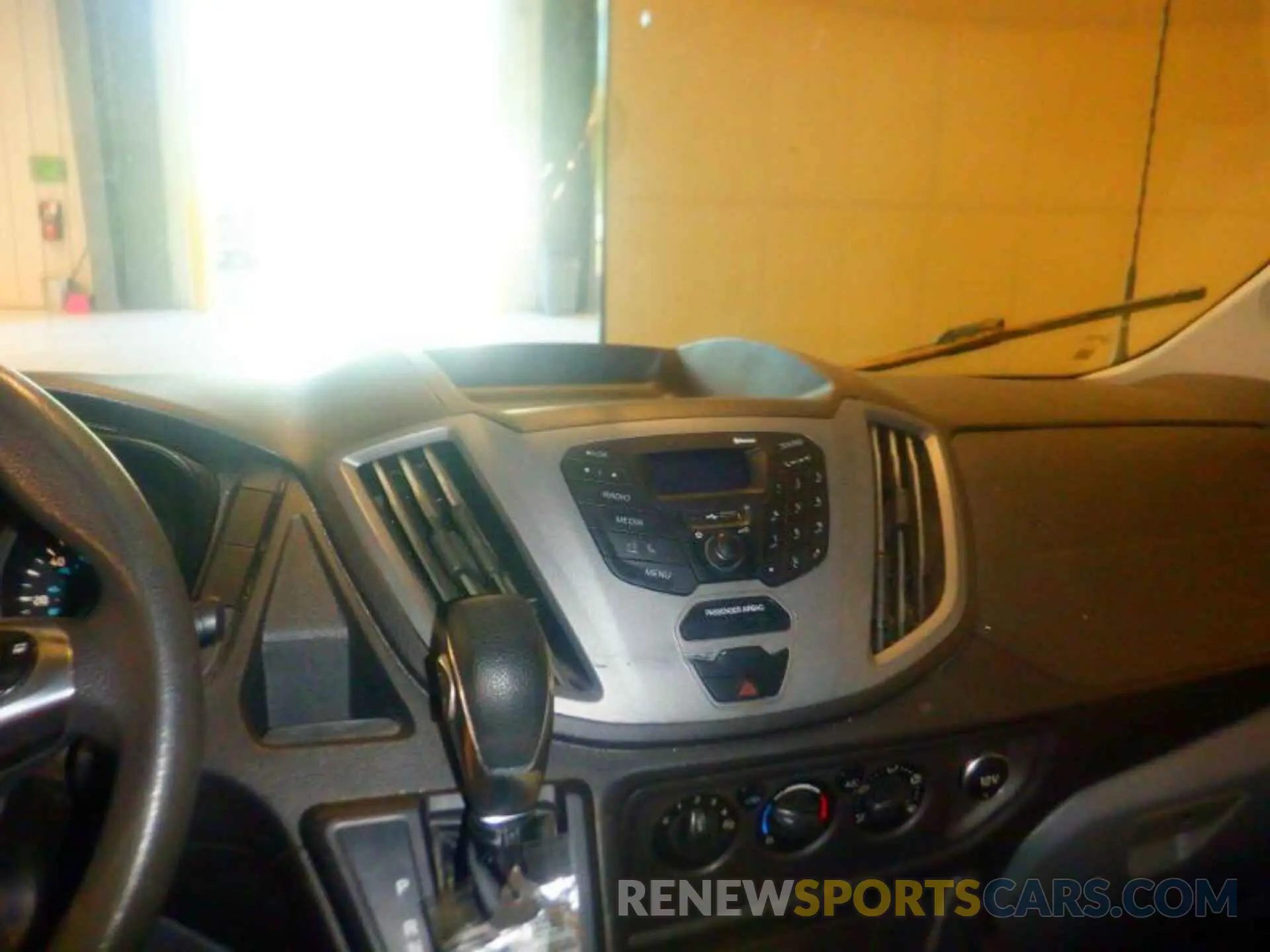 7 Фотография поврежденного автомобиля 1FTYR1CMXKKA83747 FORD TRANSIT 2019