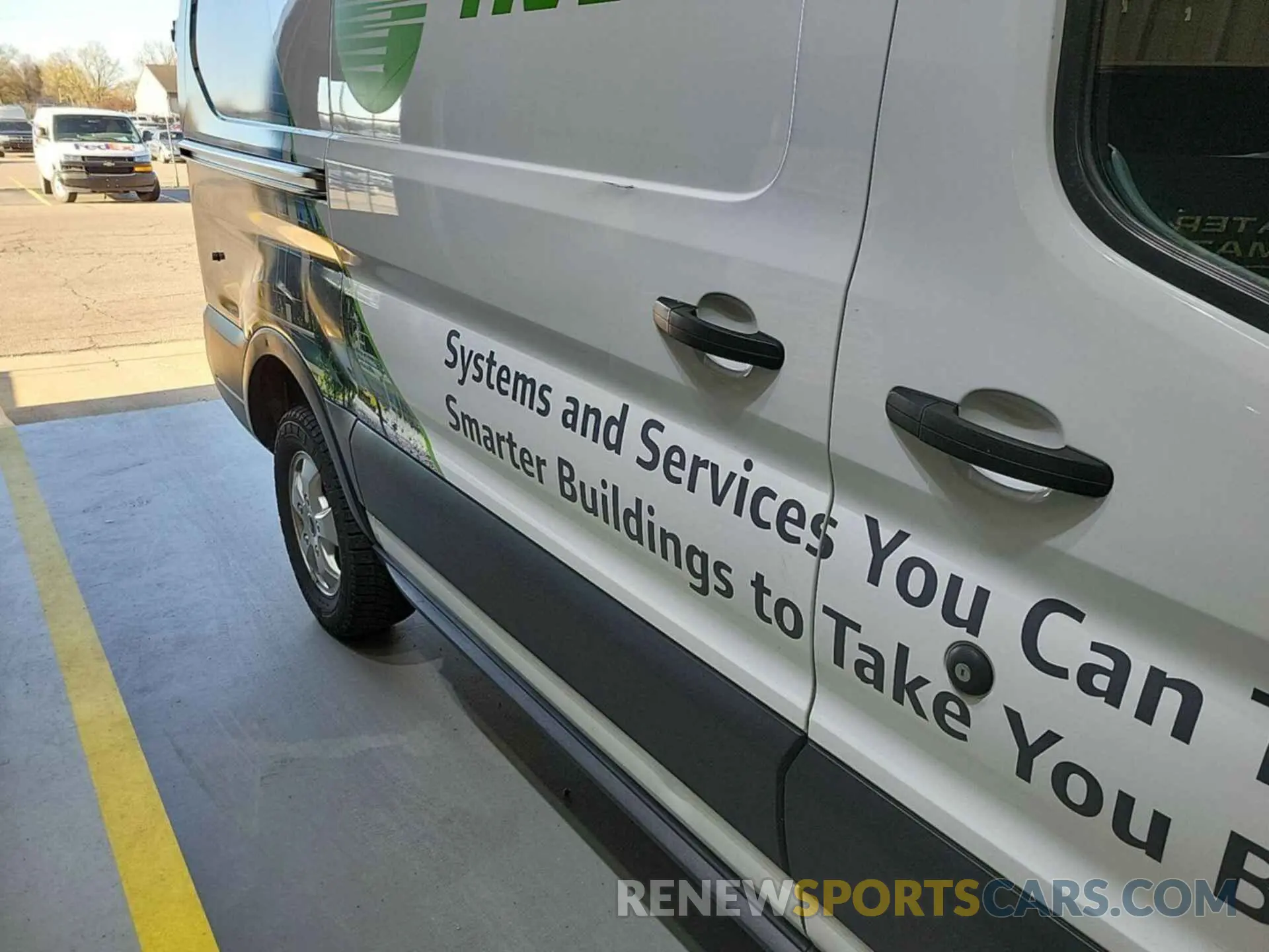 13 Фотография поврежденного автомобиля 1FTYR1YG0KKA38061 FORD TRANSIT 2019