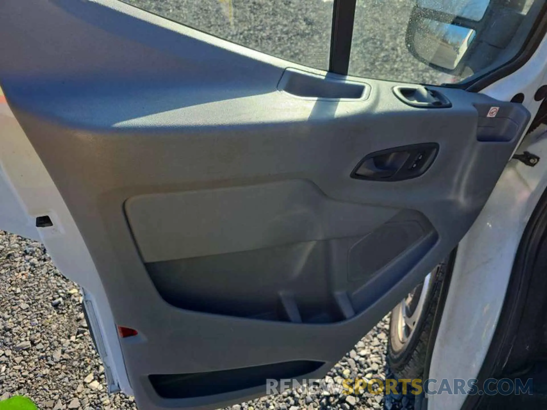 13 Photograph of a damaged car 1FTYR1YG0KKB61343 FORD TRANSIT 2019