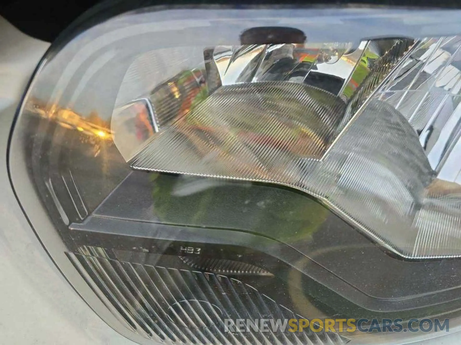 4 Photograph of a damaged car 1FTYR1YG0KKB61343 FORD TRANSIT 2019