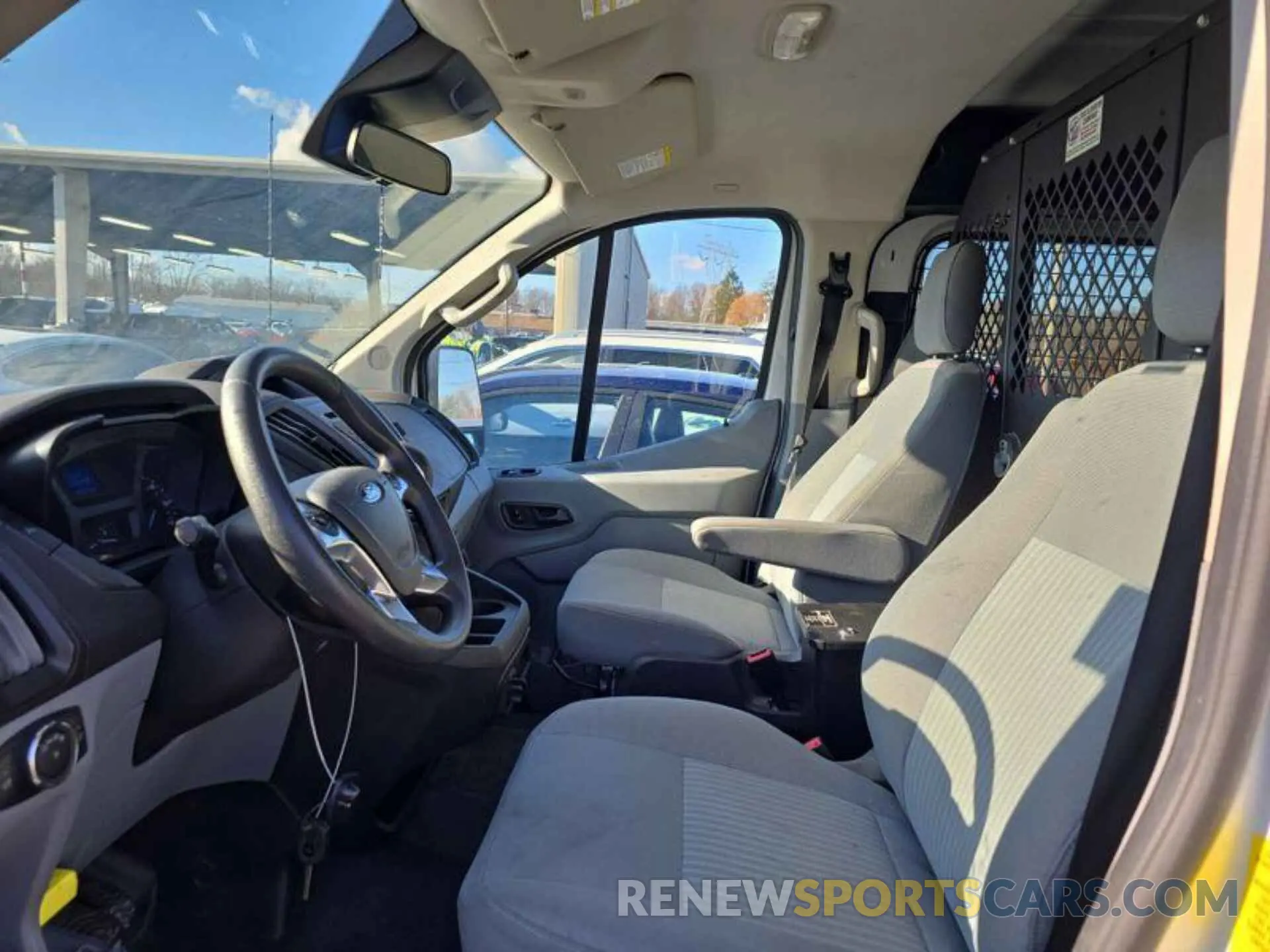 7 Photograph of a damaged car 1FTYR1YG0KKB61343 FORD TRANSIT 2019