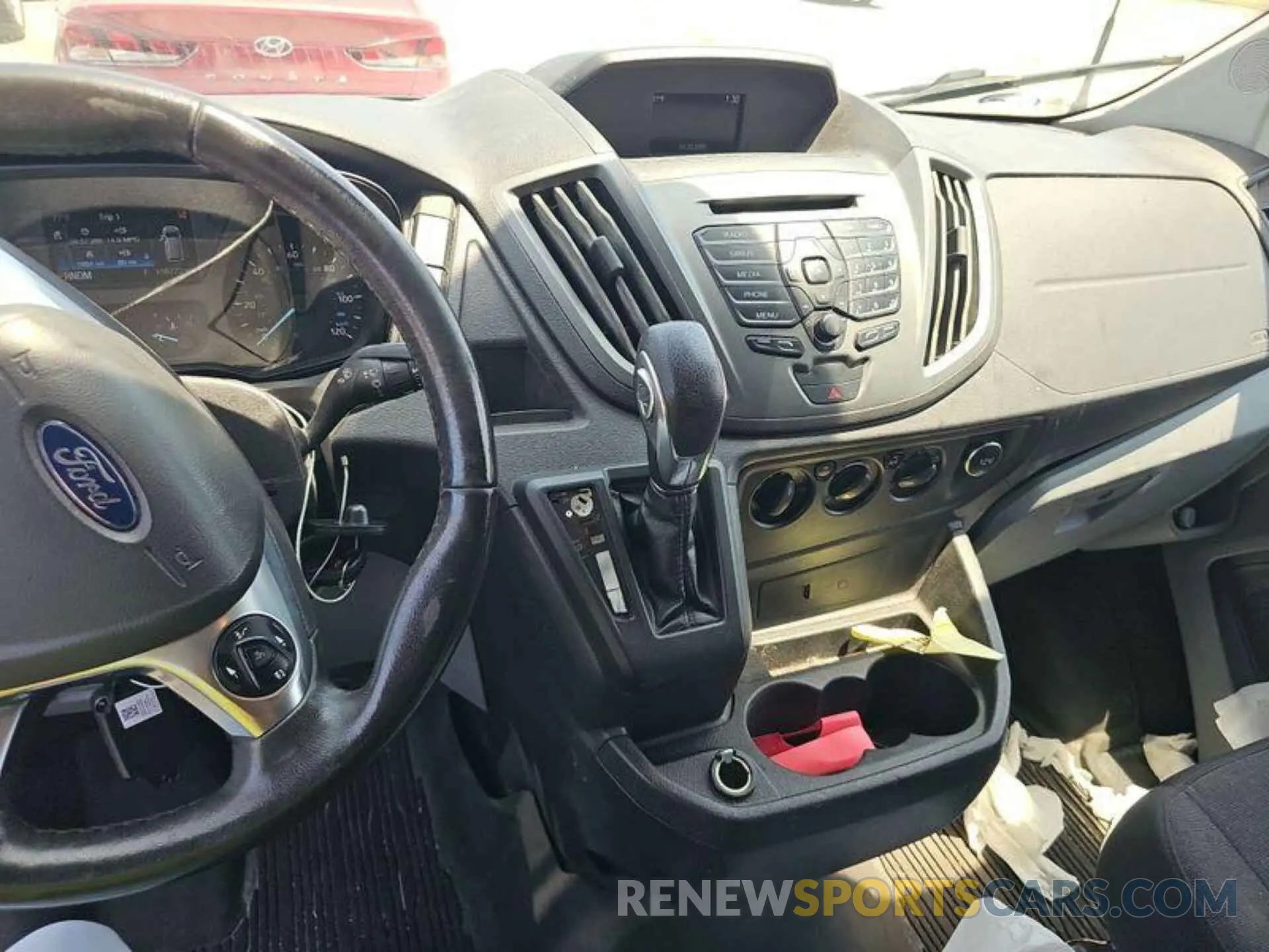 19 Photograph of a damaged car 1FTYR1YG1KKA40806 FORD TRANSIT 2019