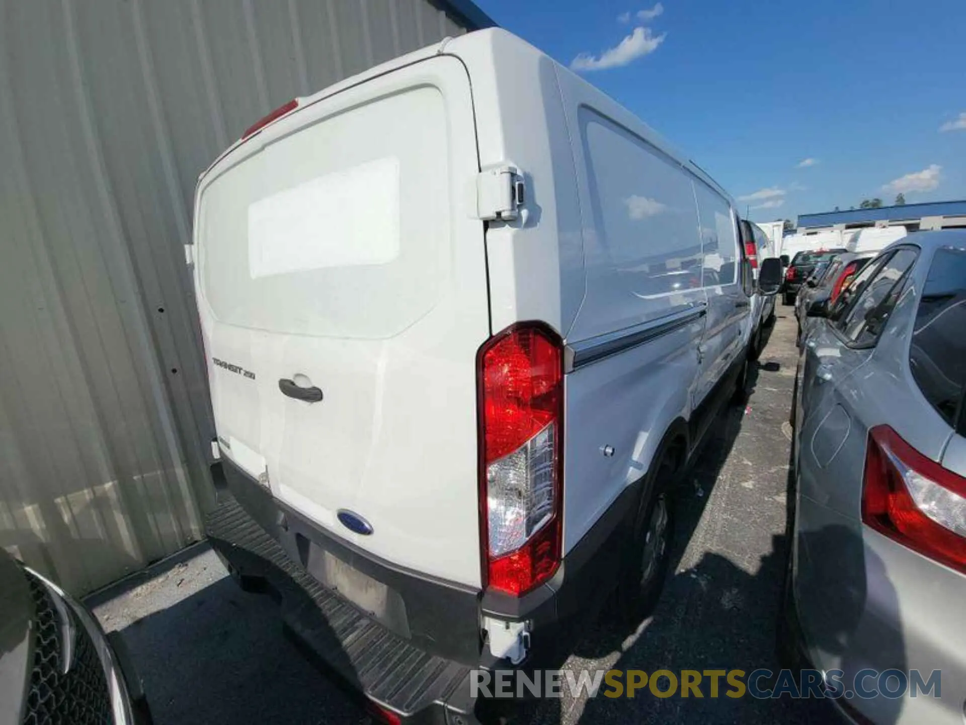 2 Photograph of a damaged car 1FTYR1YG1KKA40806 FORD TRANSIT 2019