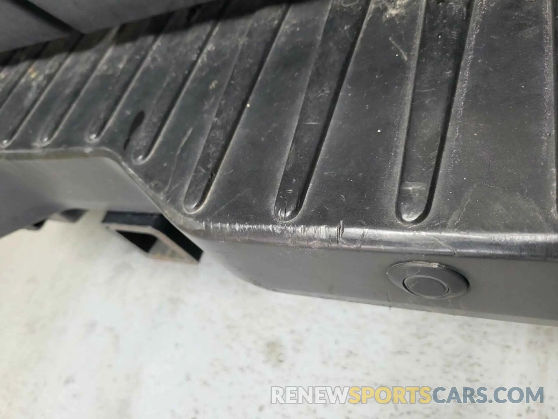 2 Photograph of a damaged car 1FTYR1YG1KKA95143 FORD TRANSIT 2019