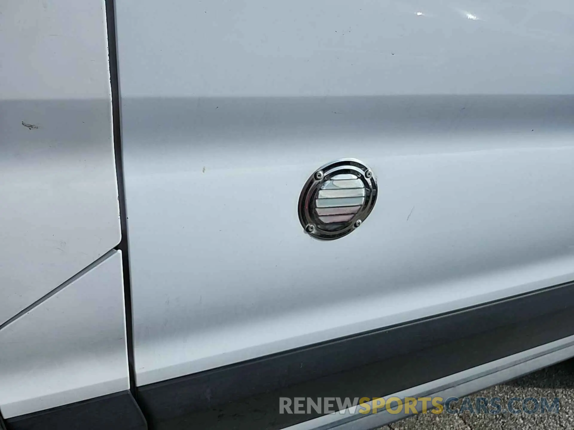 17 Фотография поврежденного автомобиля 1FTYR1YG2KKB08577 FORD TRANSIT 2019