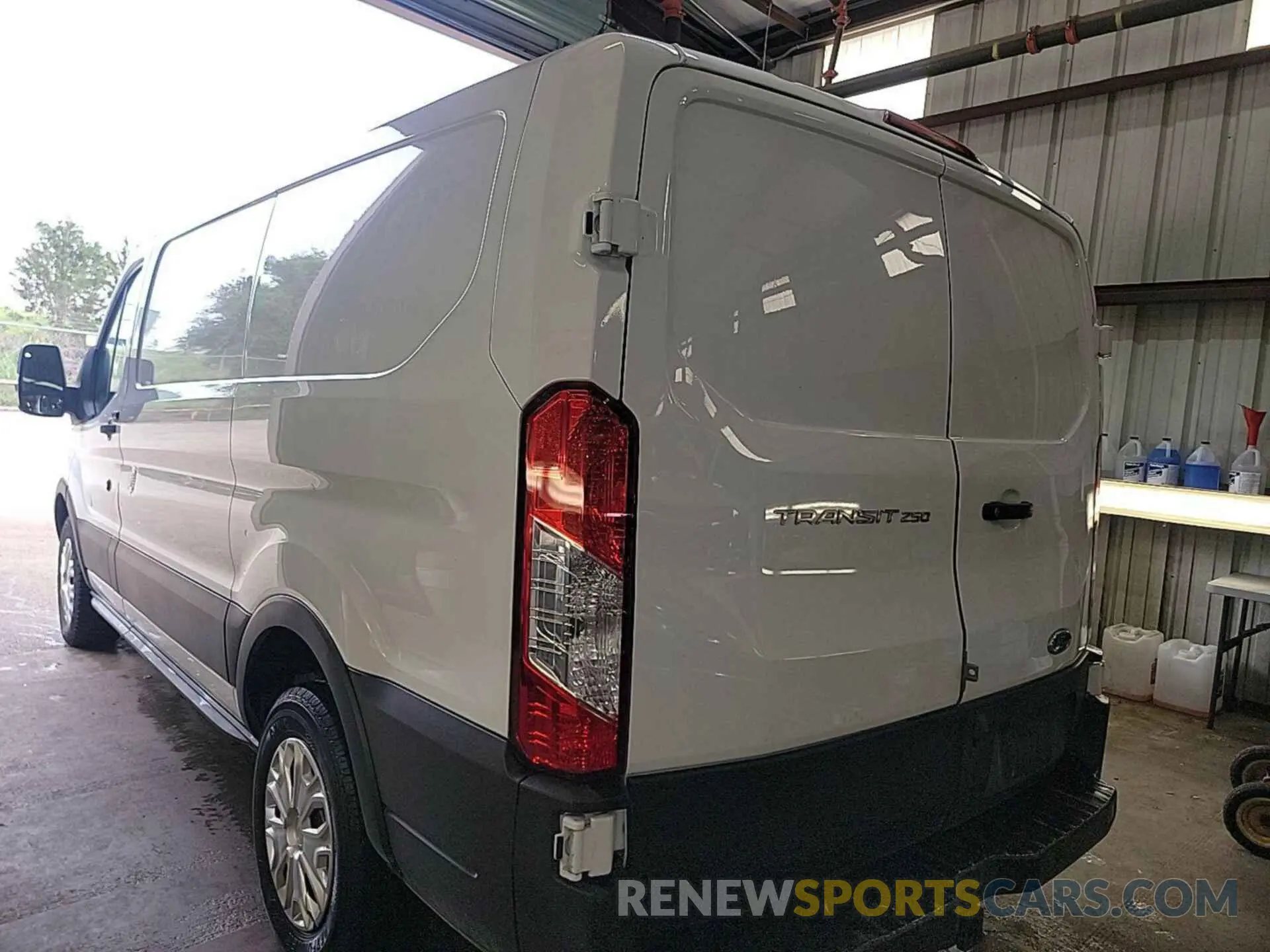 20 Фотография поврежденного автомобиля 1FTYR1YG2KKB08577 FORD TRANSIT 2019