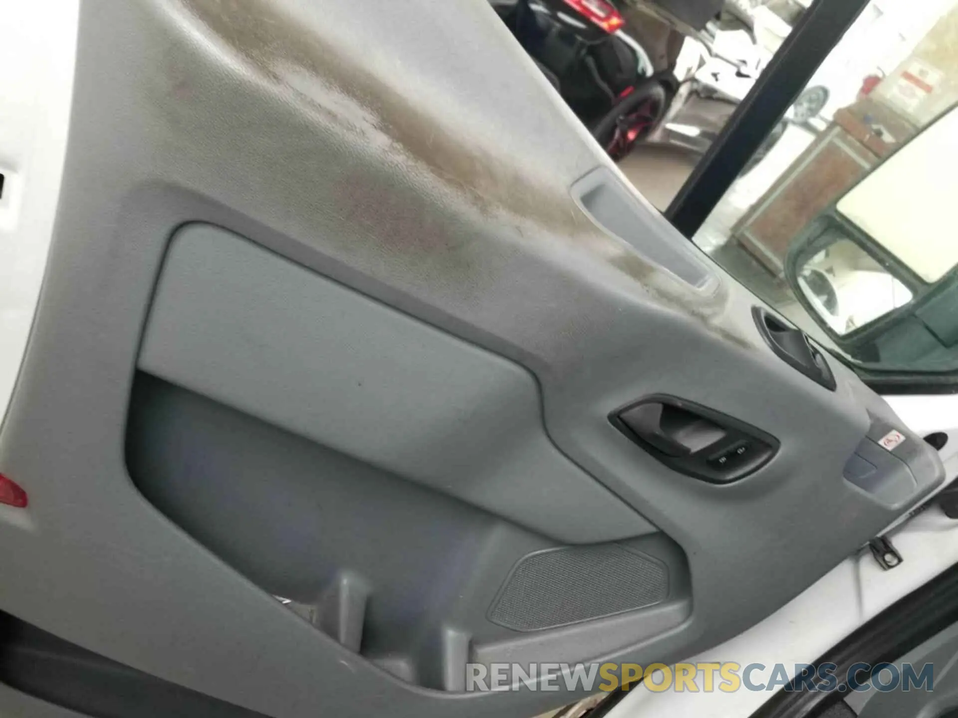 7 Фотография поврежденного автомобиля 1FTYR1YG2KKB08577 FORD TRANSIT 2019
