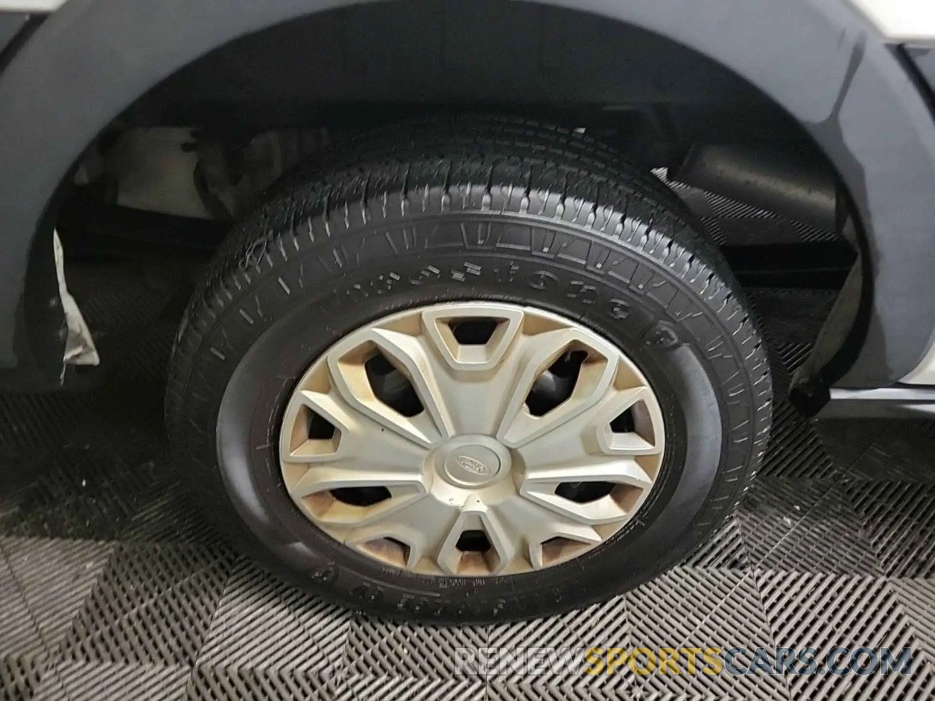 1 Photograph of a damaged car 1FTYR1YG3KKB08572 FORD TRANSIT 2019