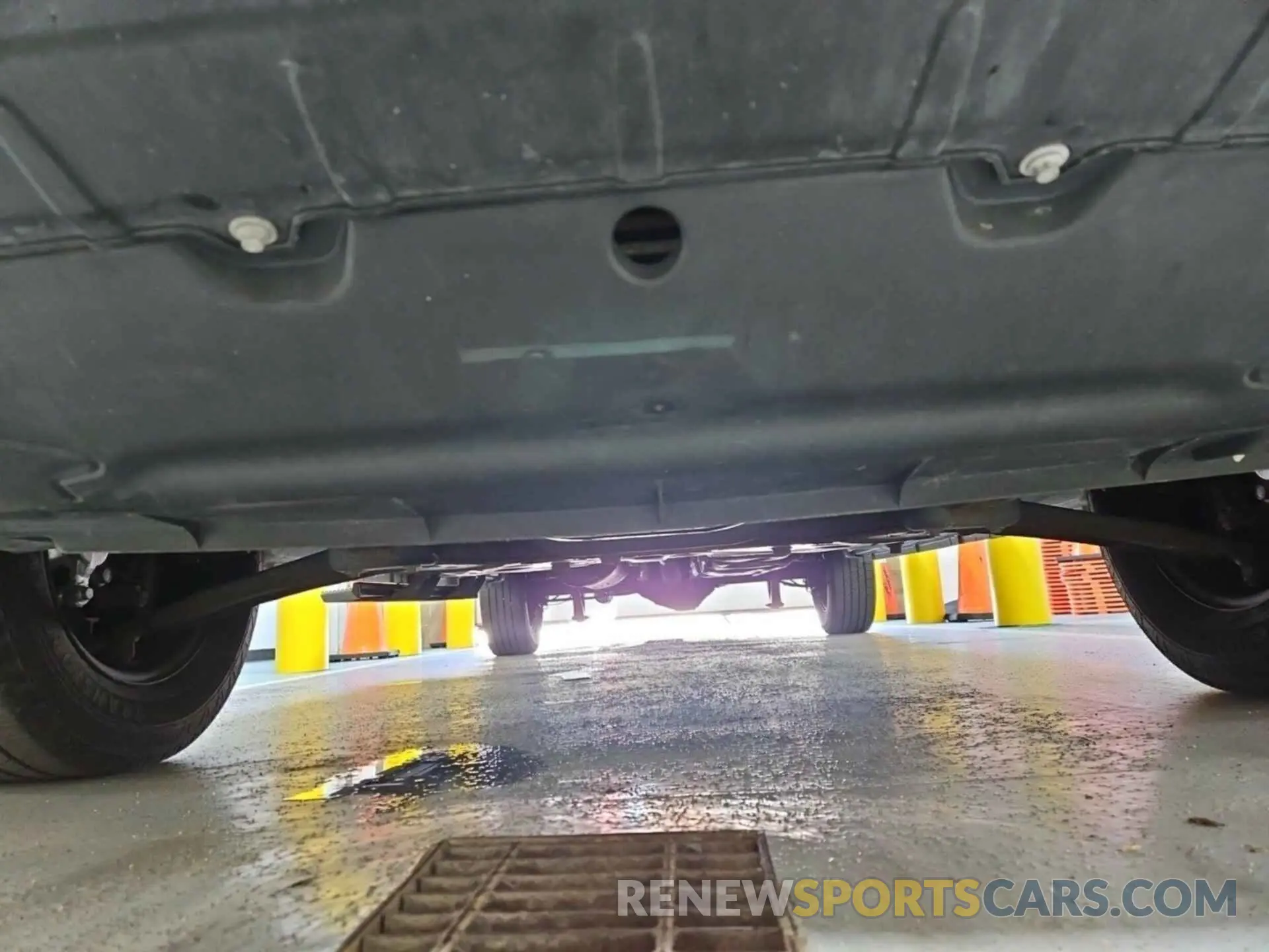 27 Photograph of a damaged car 1FTYR1YG3KKB08572 FORD TRANSIT 2019