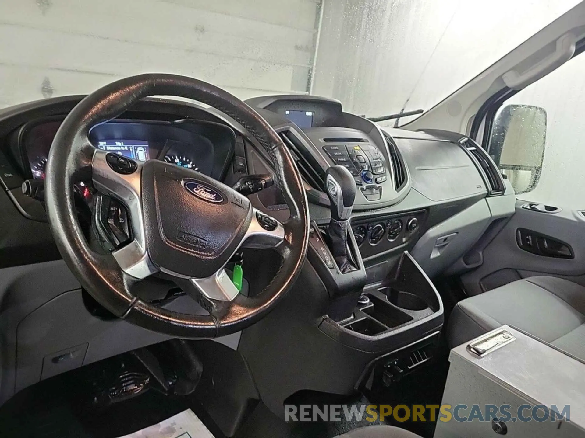 3 Photograph of a damaged car 1FTYR1YG3KKB08572 FORD TRANSIT 2019
