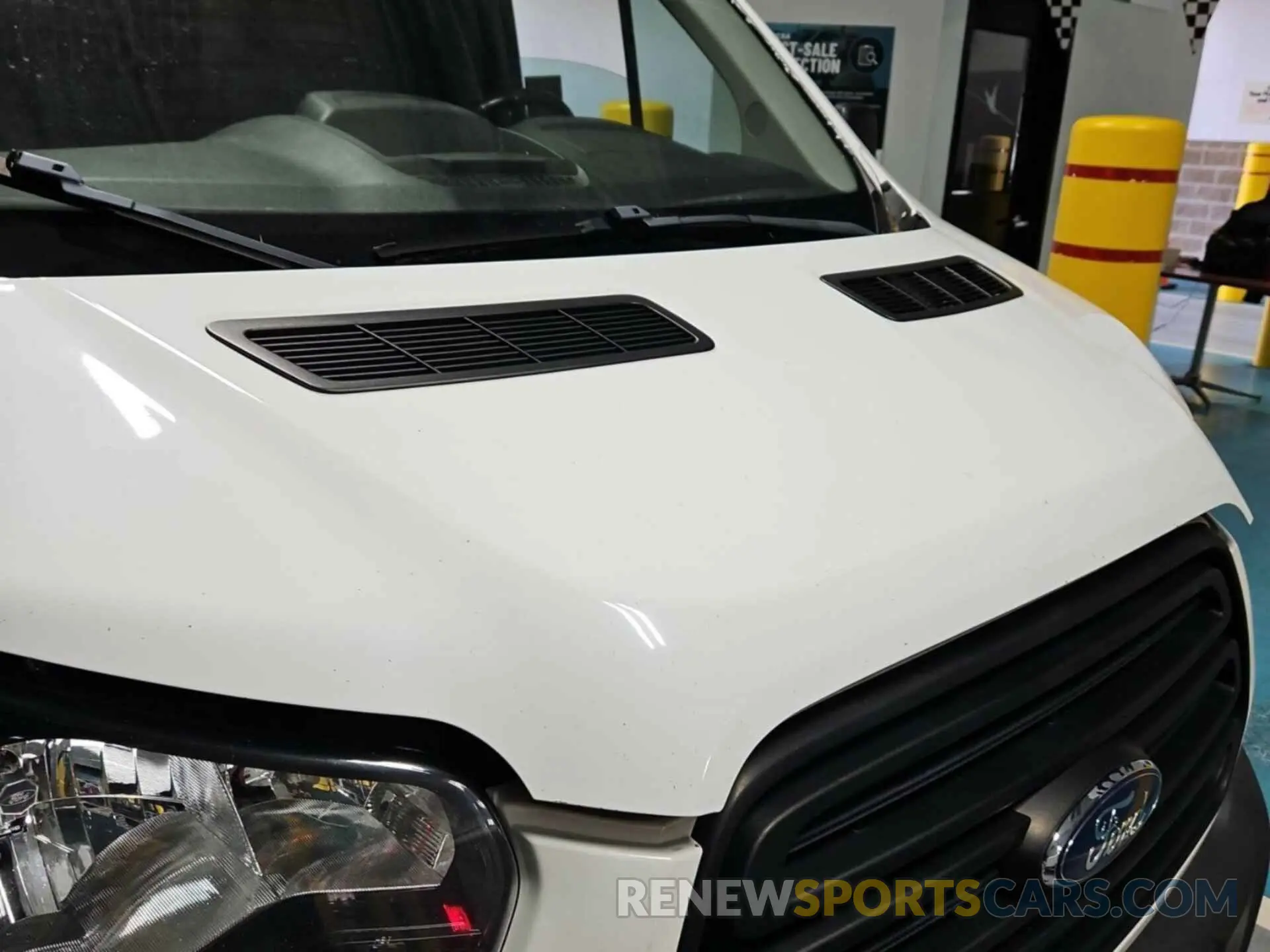 41 Photograph of a damaged car 1FTYR1YG3KKB08572 FORD TRANSIT 2019