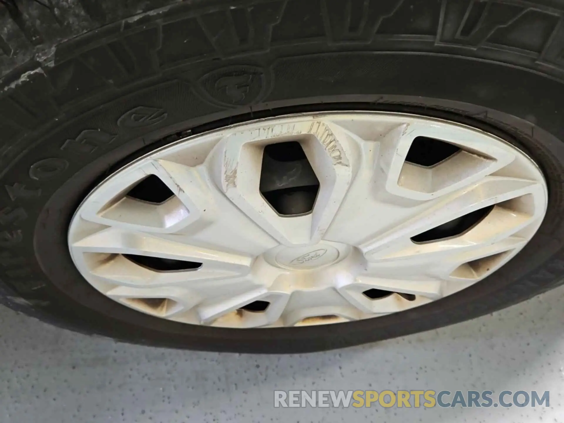 44 Photograph of a damaged car 1FTYR1YG3KKB08572 FORD TRANSIT 2019
