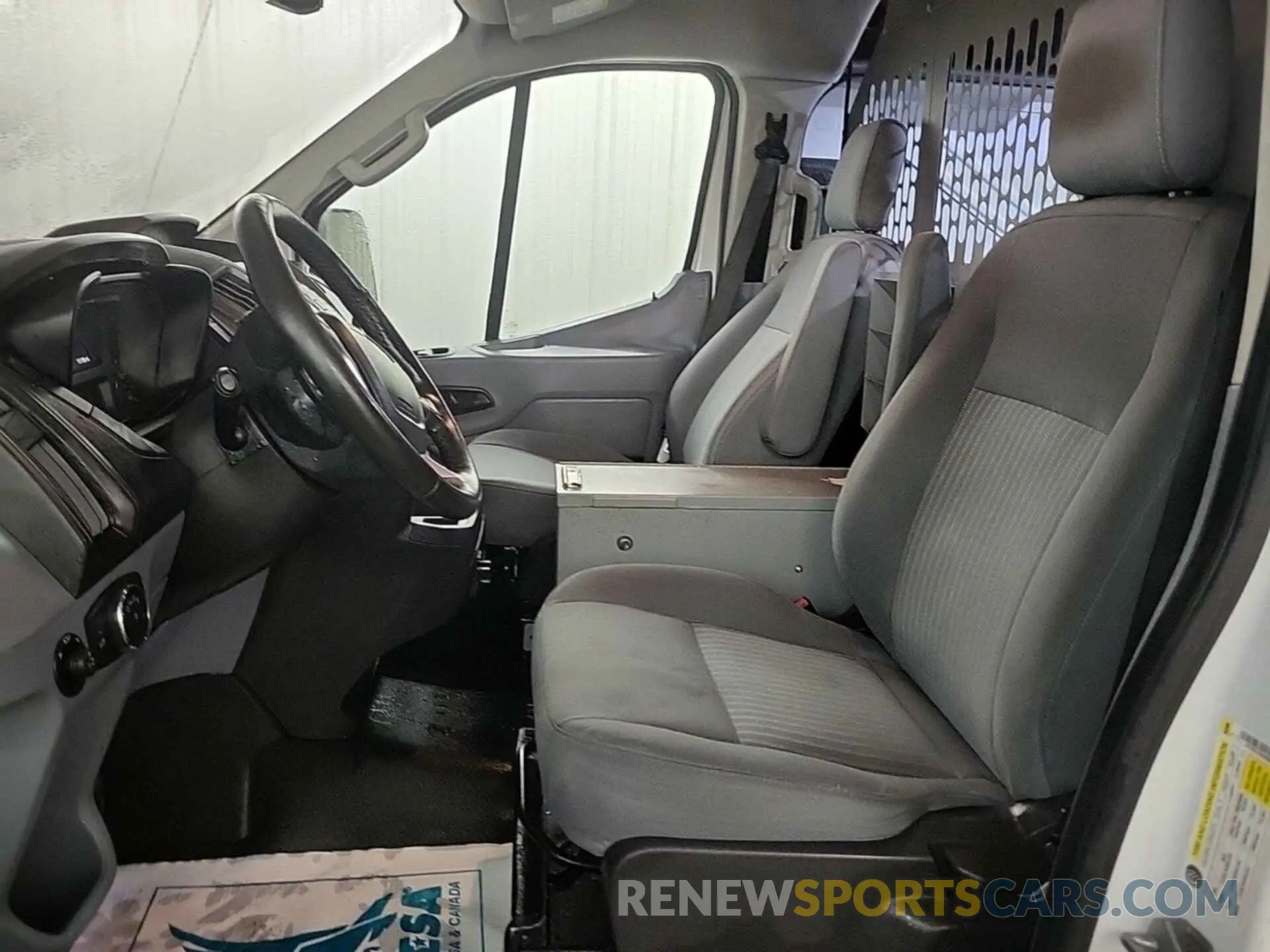 52 Photograph of a damaged car 1FTYR1YG3KKB08572 FORD TRANSIT 2019