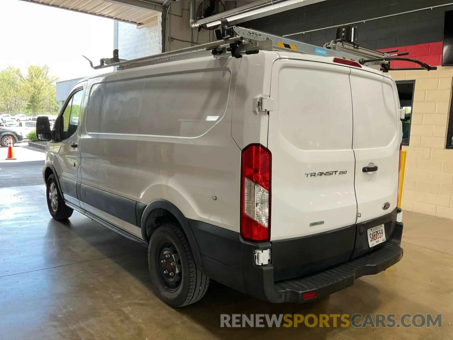 1 Photograph of a damaged car 1FTYR1YG4KKA38029 FORD TRANSIT 2019