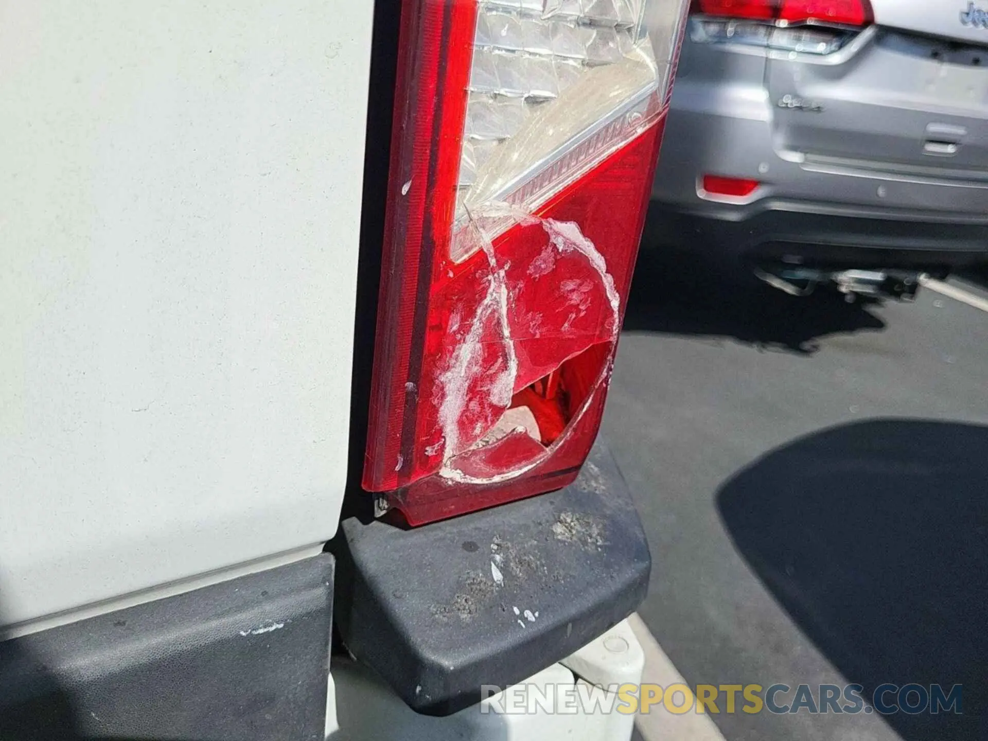 41 Photograph of a damaged car 1FTYR1YG4KKA40850 FORD TRANSIT 2019
