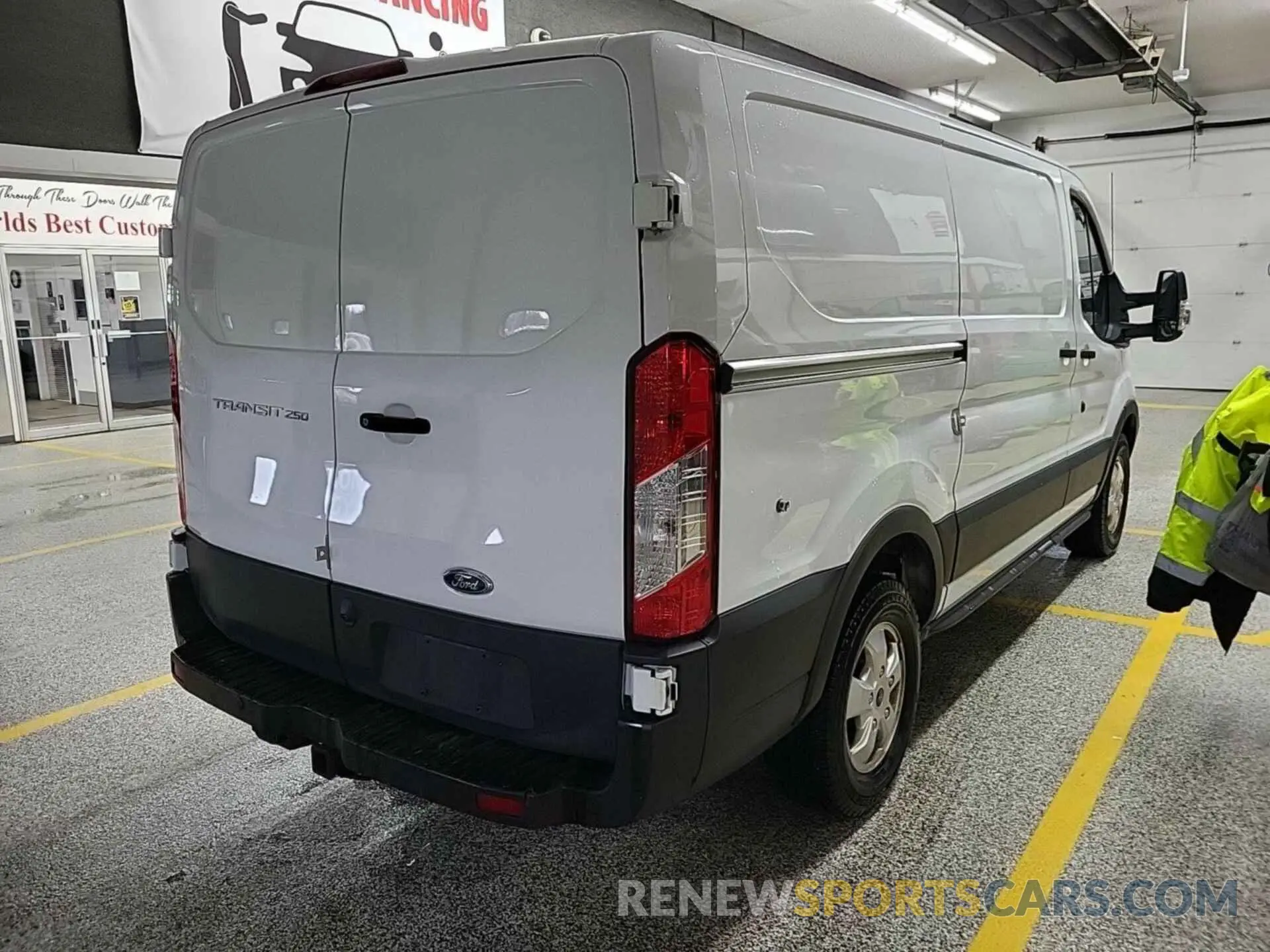 31 Фотография поврежденного автомобиля 1FTYR1YG4KKB43492 FORD TRANSIT 2019