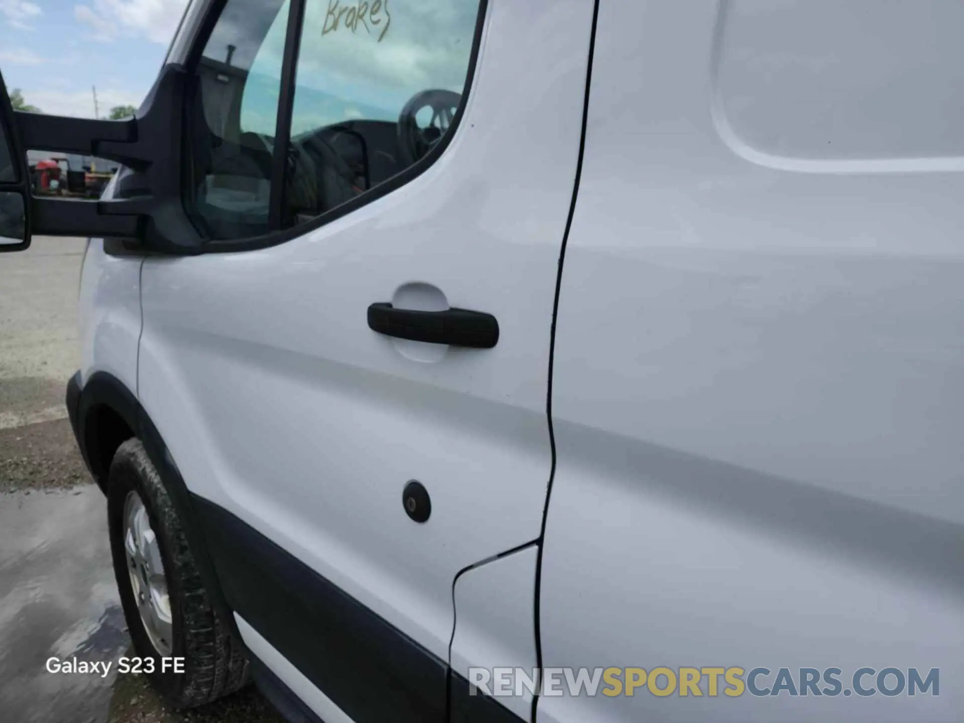 17 Фотография поврежденного автомобиля 1FTYR1YG5KKA38069 FORD TRANSIT 2019